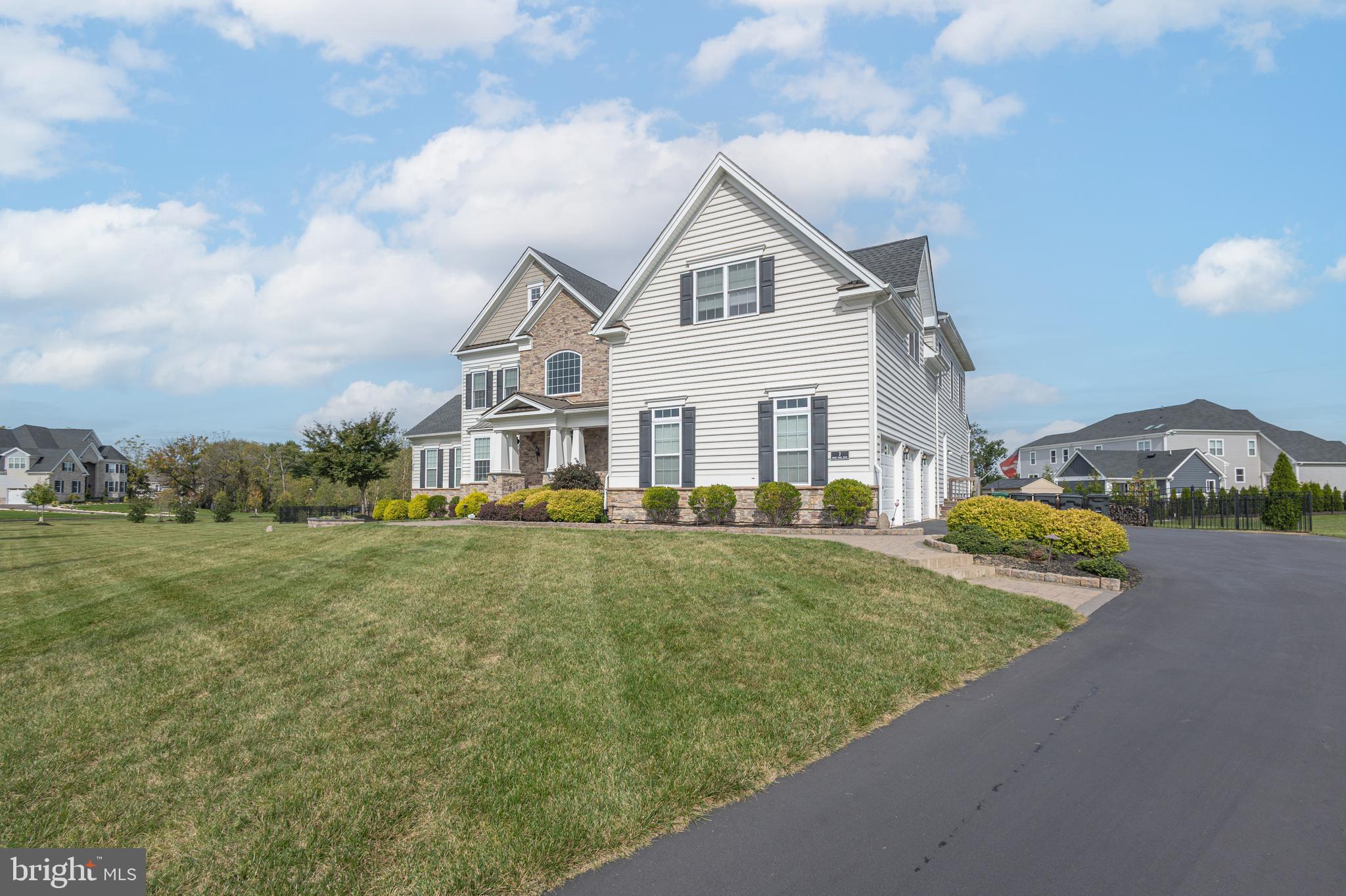 3 SHADY PINES DRIVE