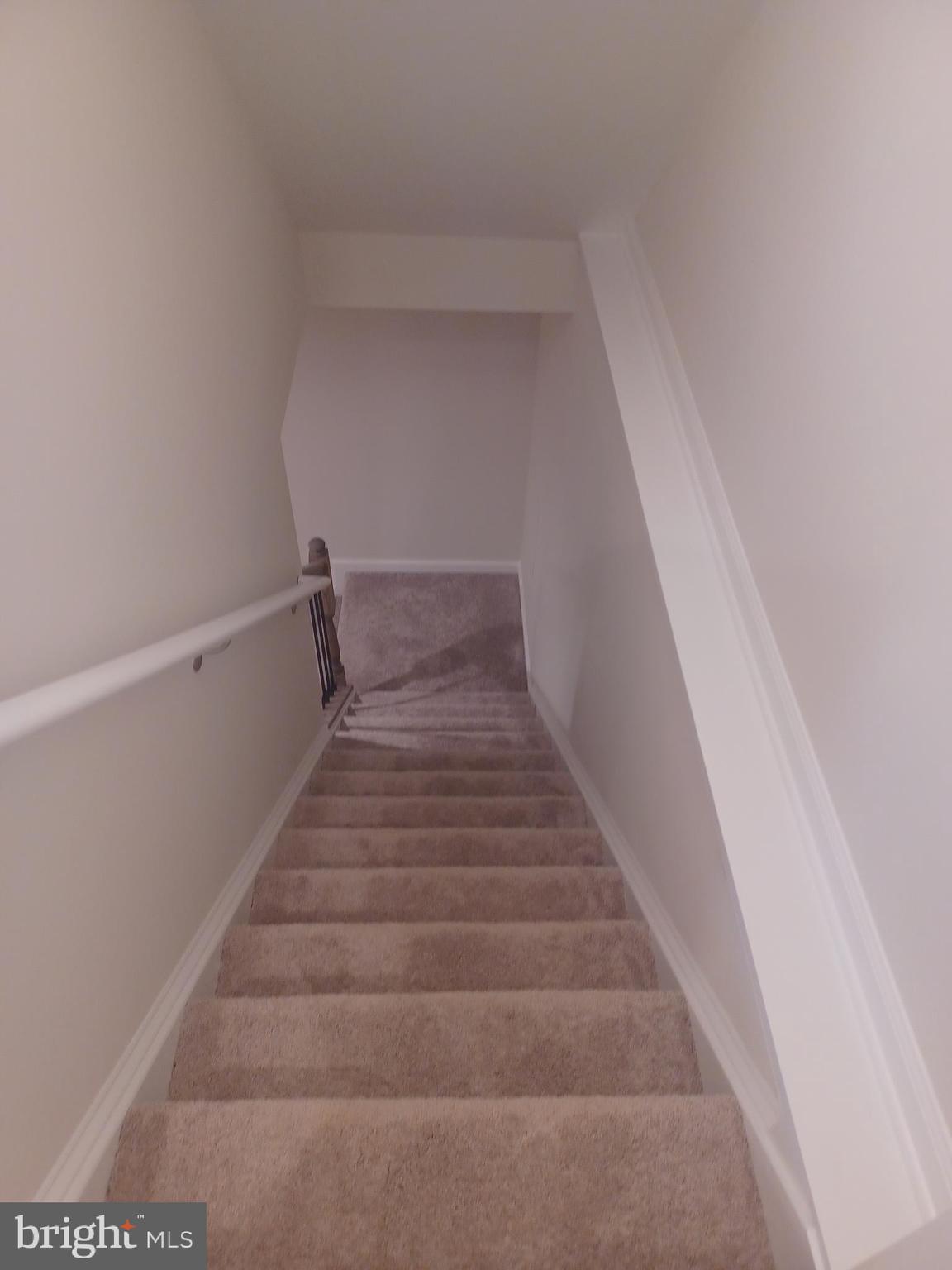 MIDDLE CREEK MANOR - Residential