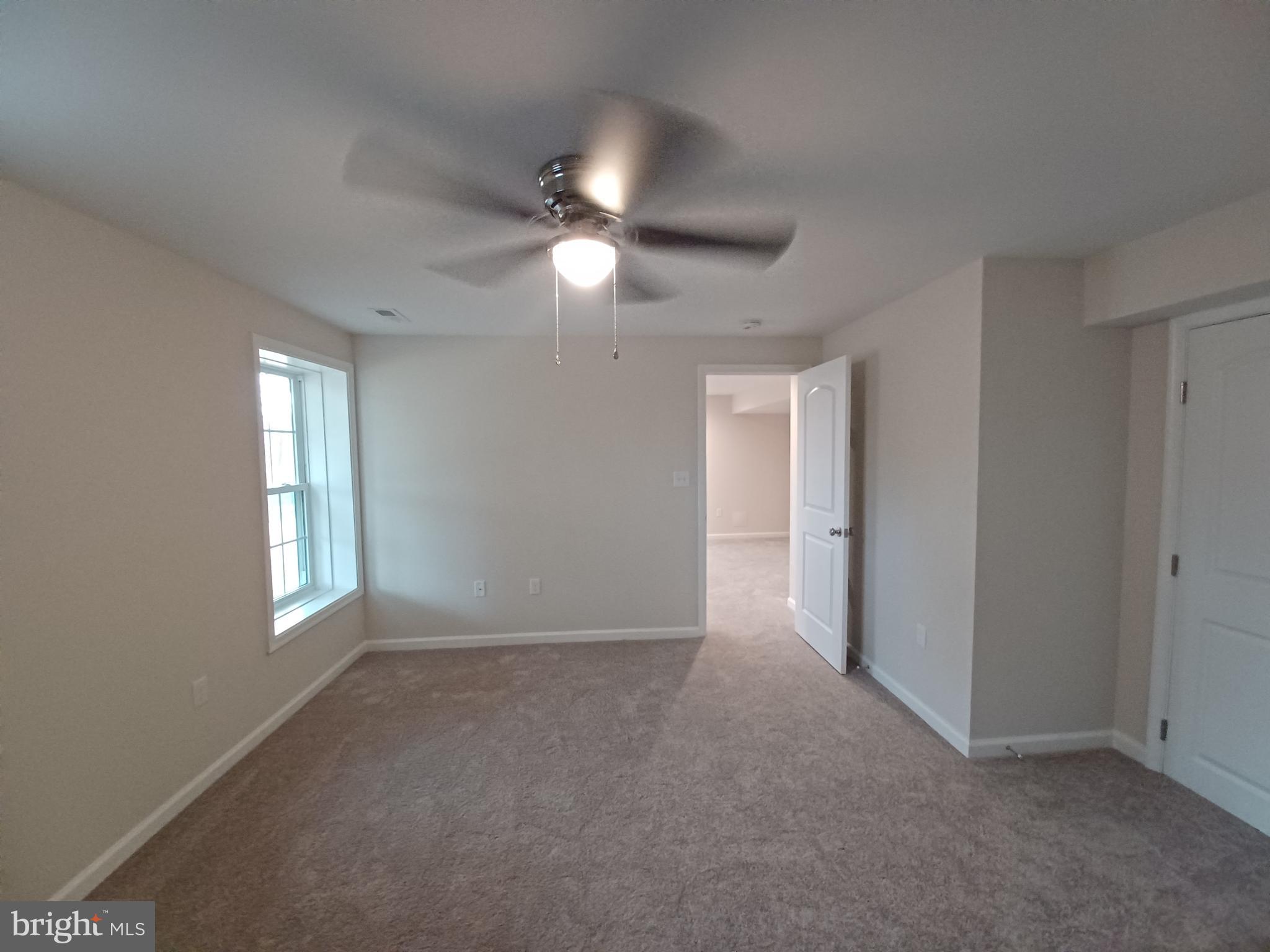 MIDDLE CREEK MANOR - Residential