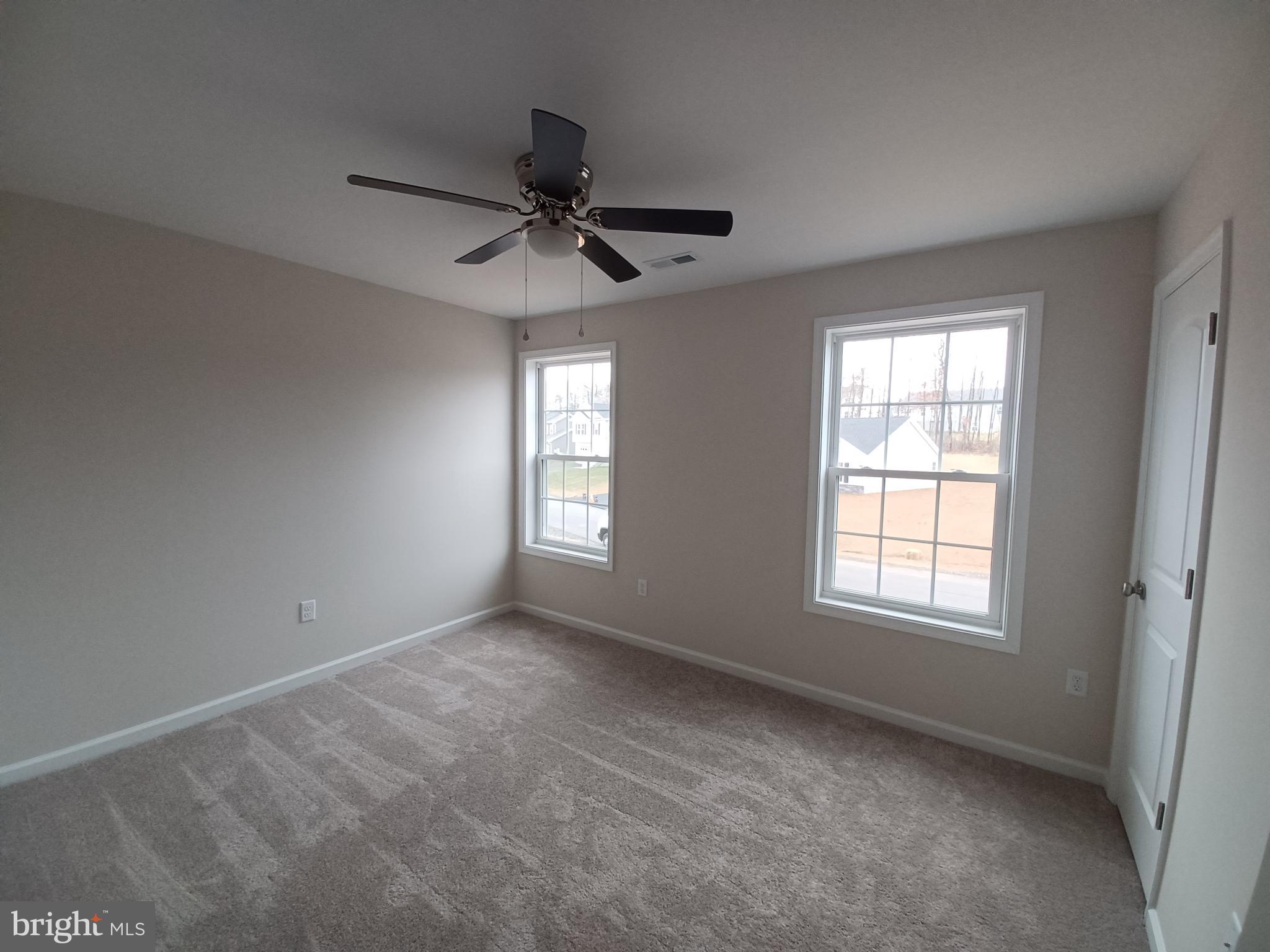 MIDDLE CREEK MANOR - Residential