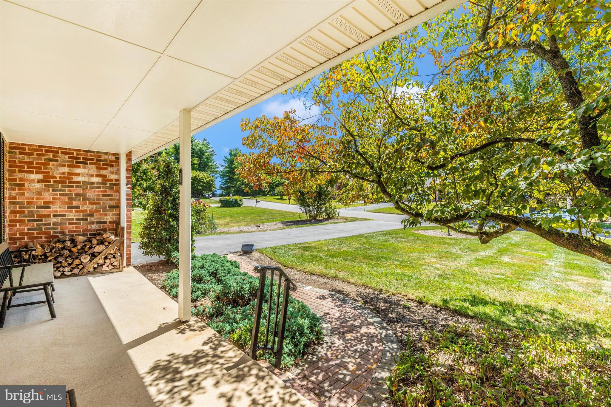 CHATEAU VALLEY - Residential