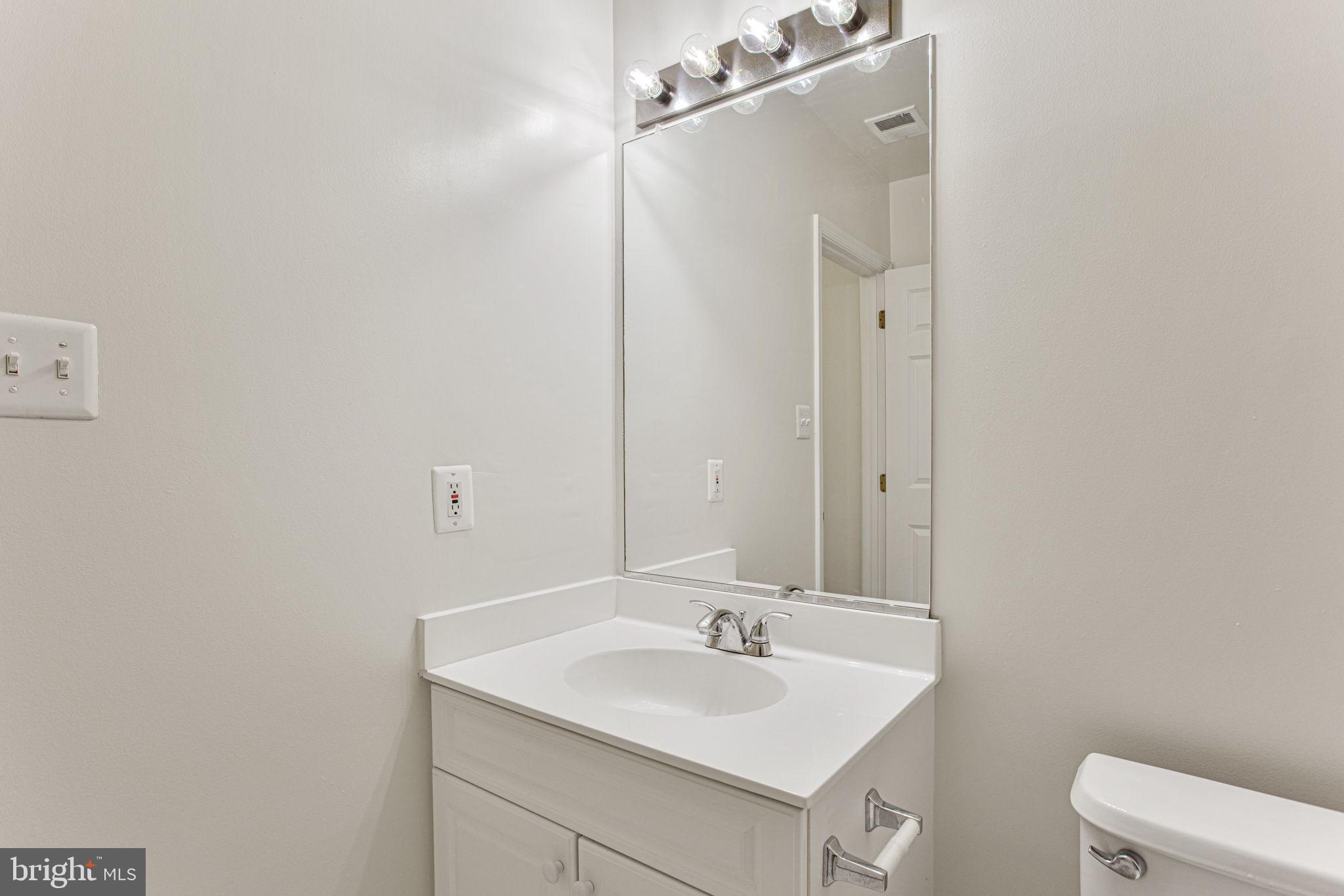 BELLS MILL ESTATES - Residential Lease