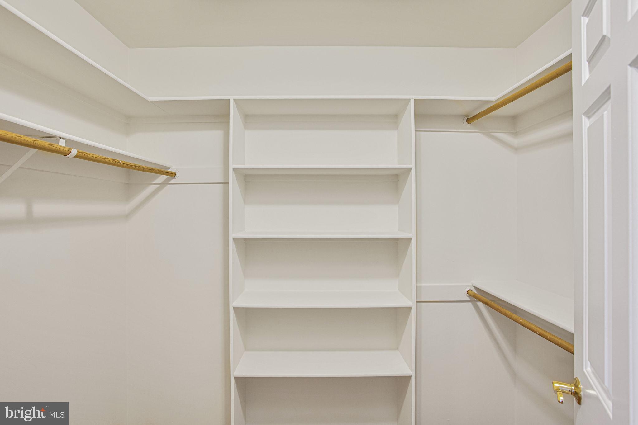 BELLS MILL ESTATES - Residential Lease