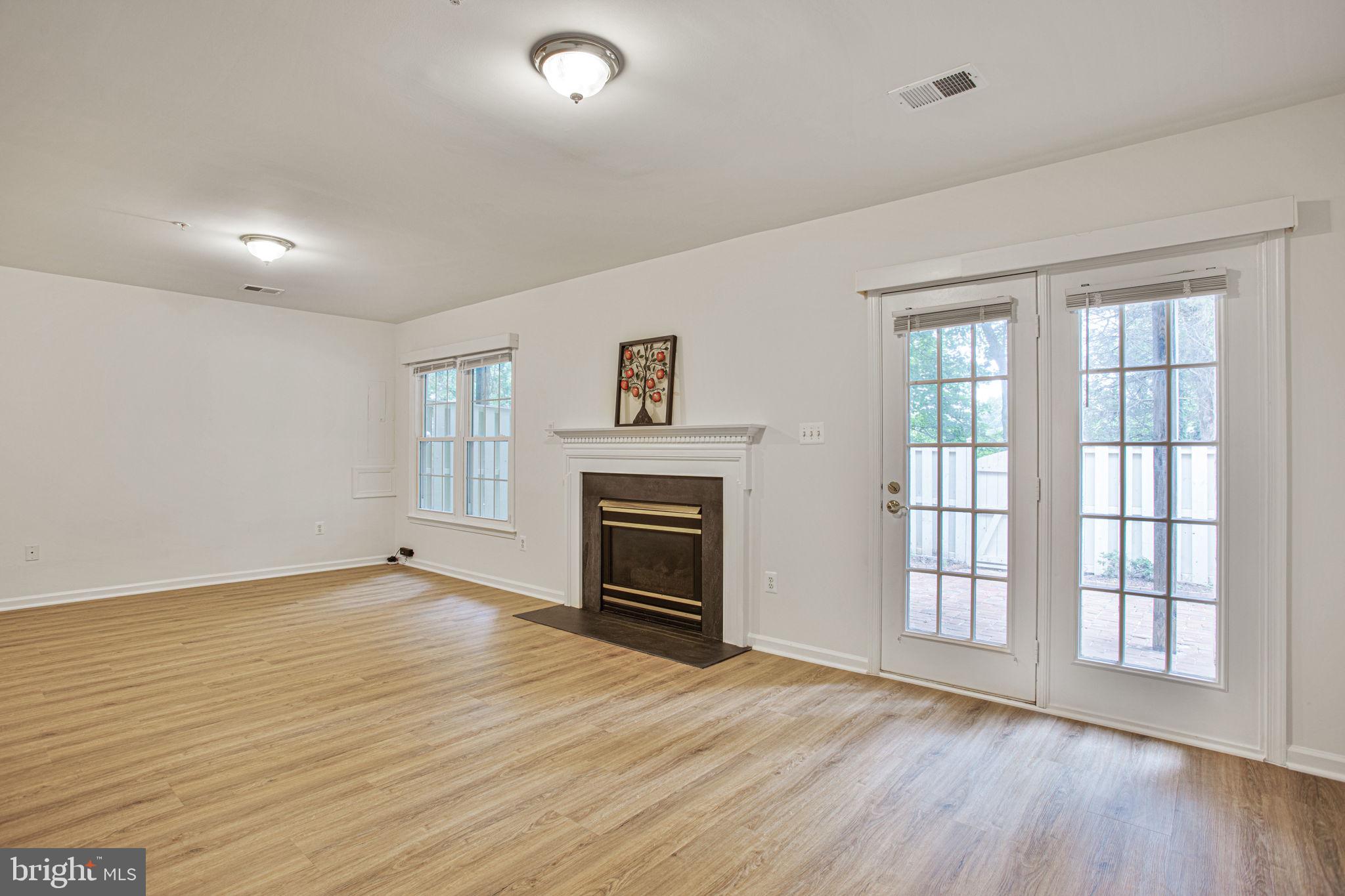 BELLS MILL ESTATES - Residential Lease