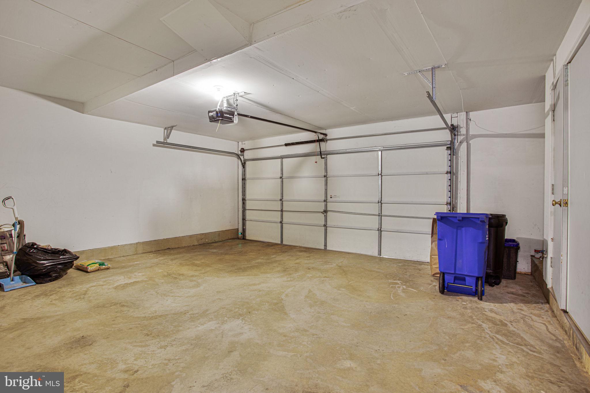 BELLS MILL ESTATES - Residential Lease