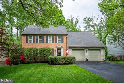 9104 PARLIAMENT DRIVE BURKE VA 22015