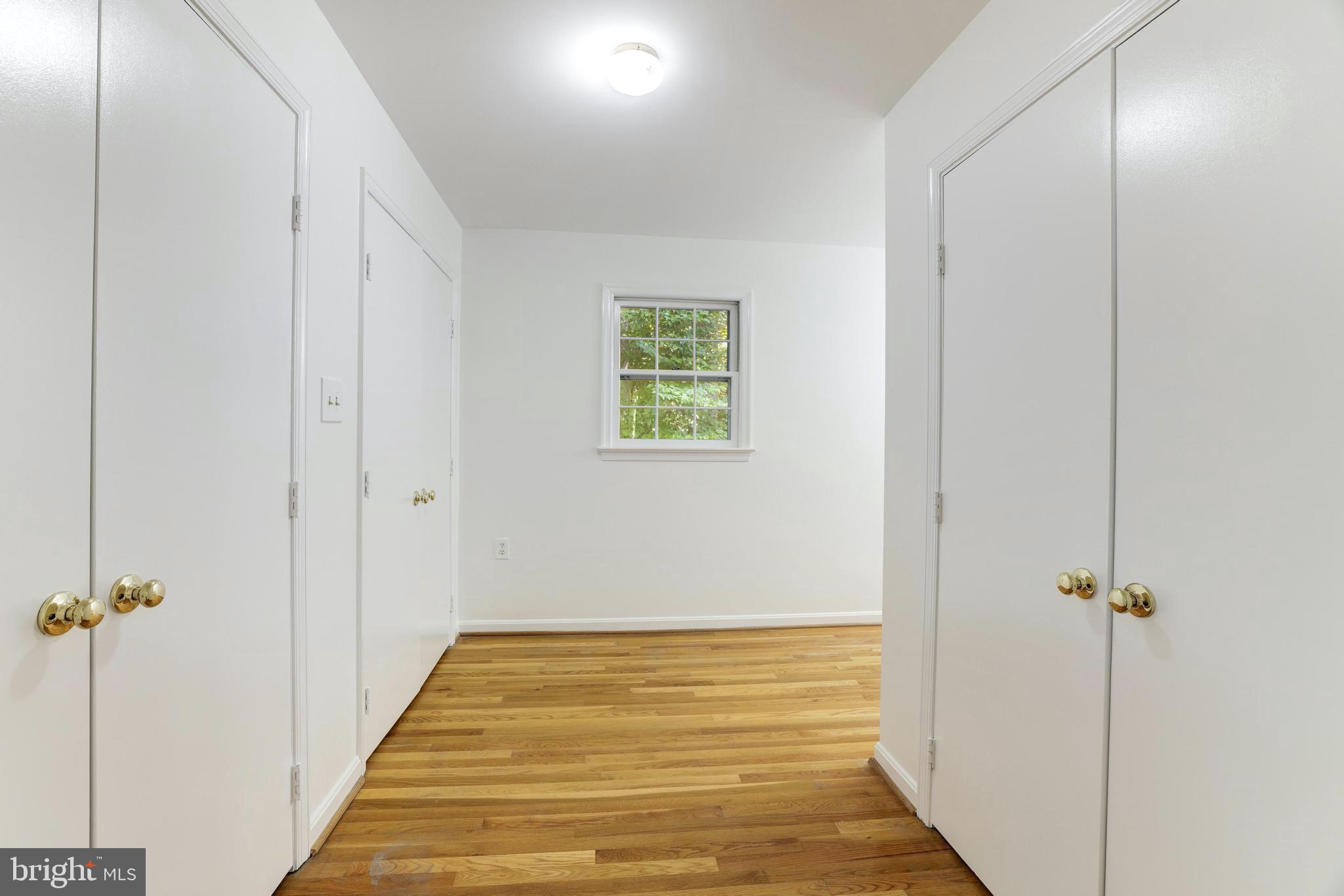 CHAIN BRIDGE FOREST - Residential