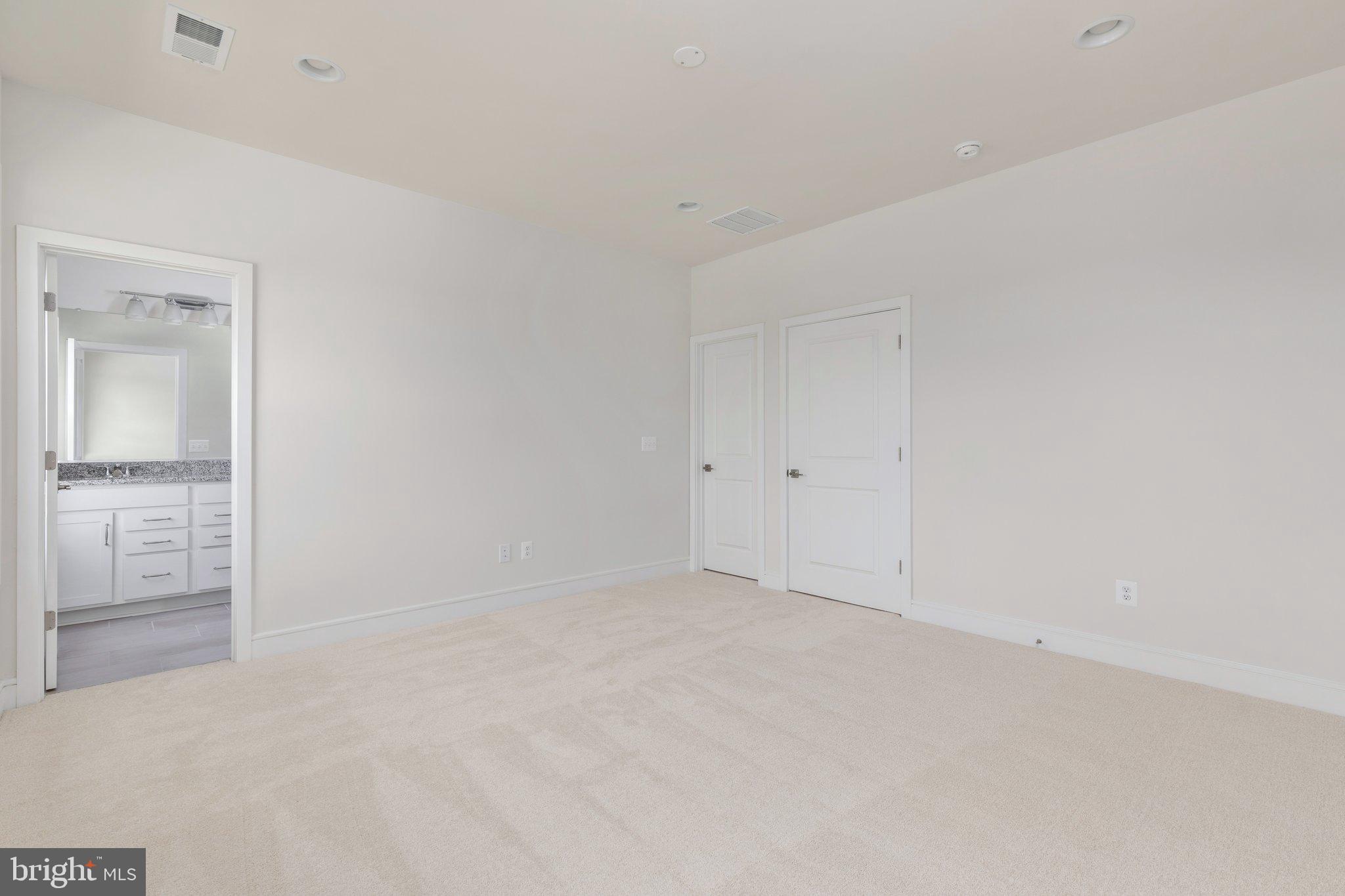 LAKE FREDERICK - Residential Lease