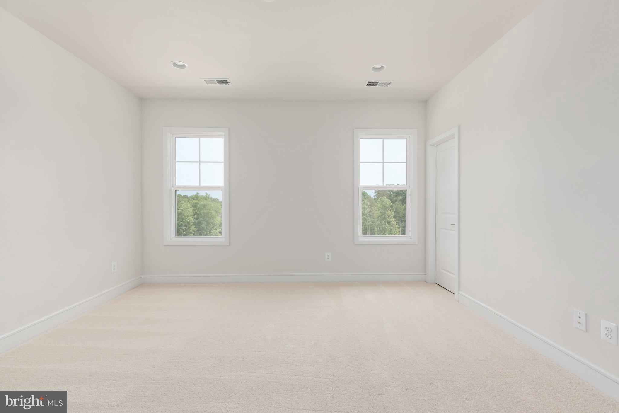 LAKE FREDERICK - Residential Lease