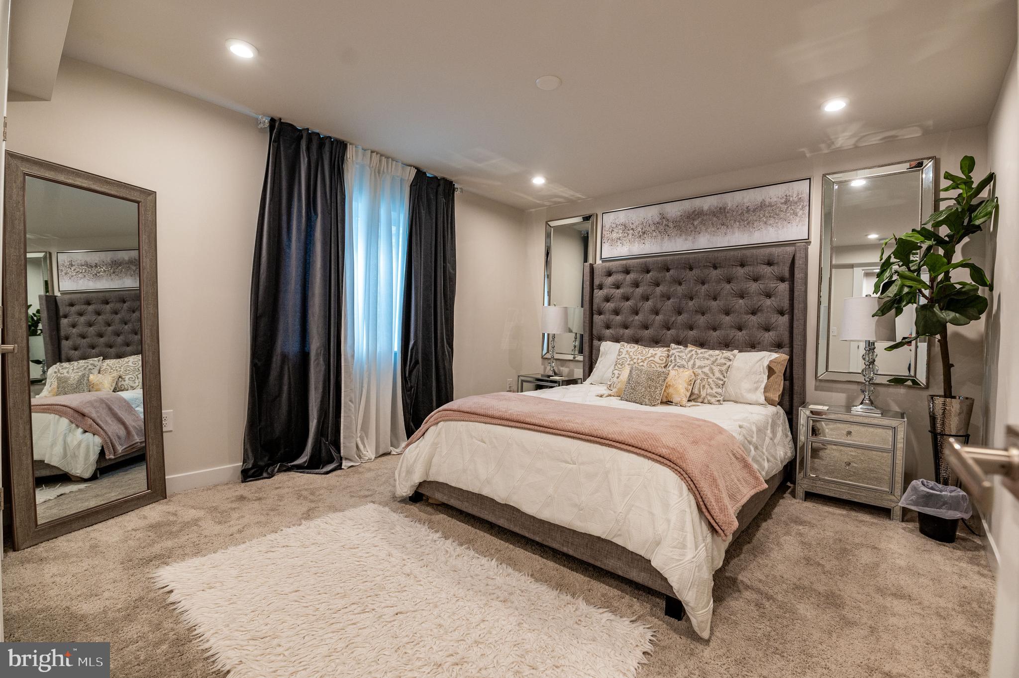 STONE HILL MEADOWS - Residential