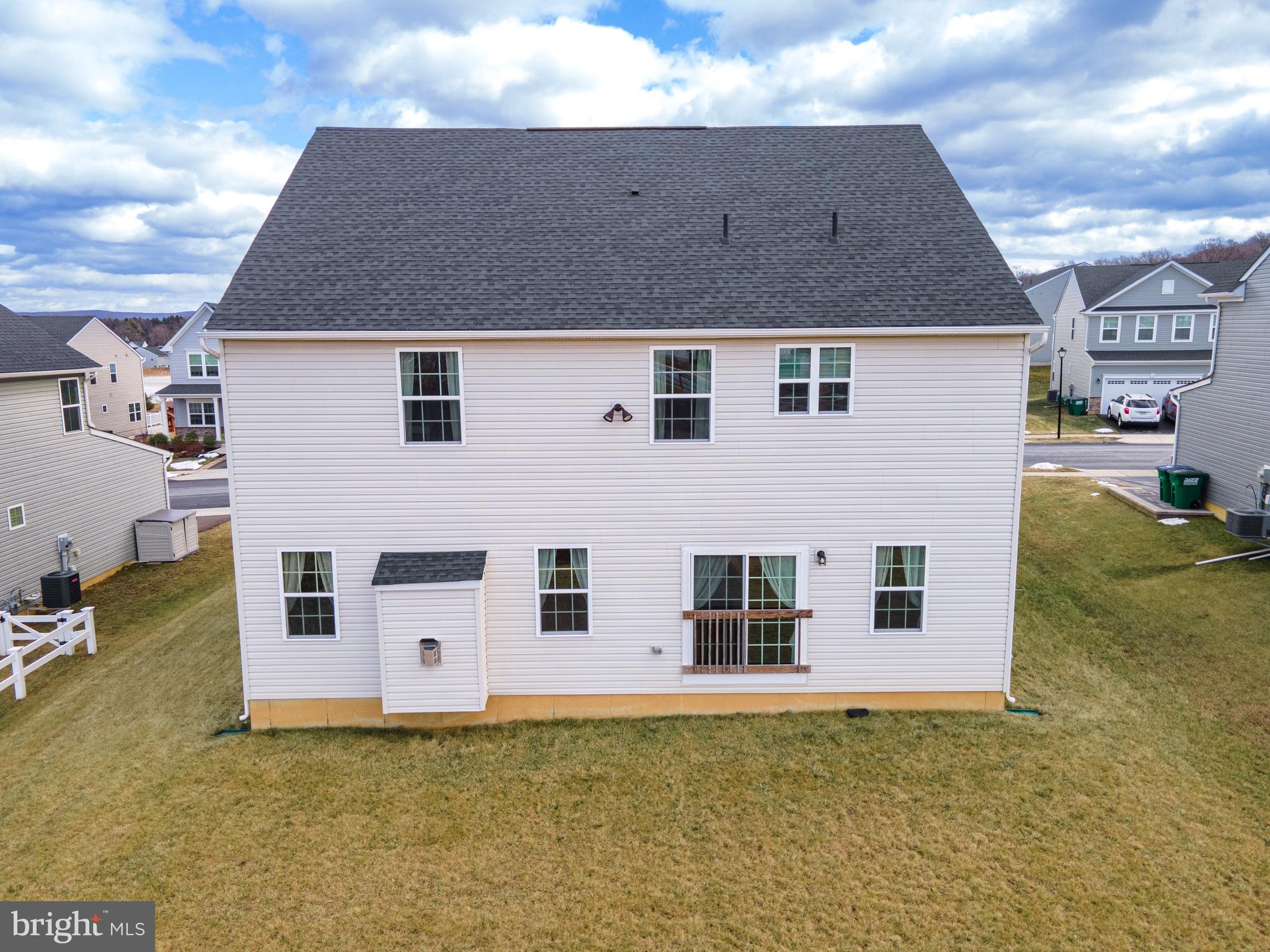 STONE HILL MEADOWS - Residential