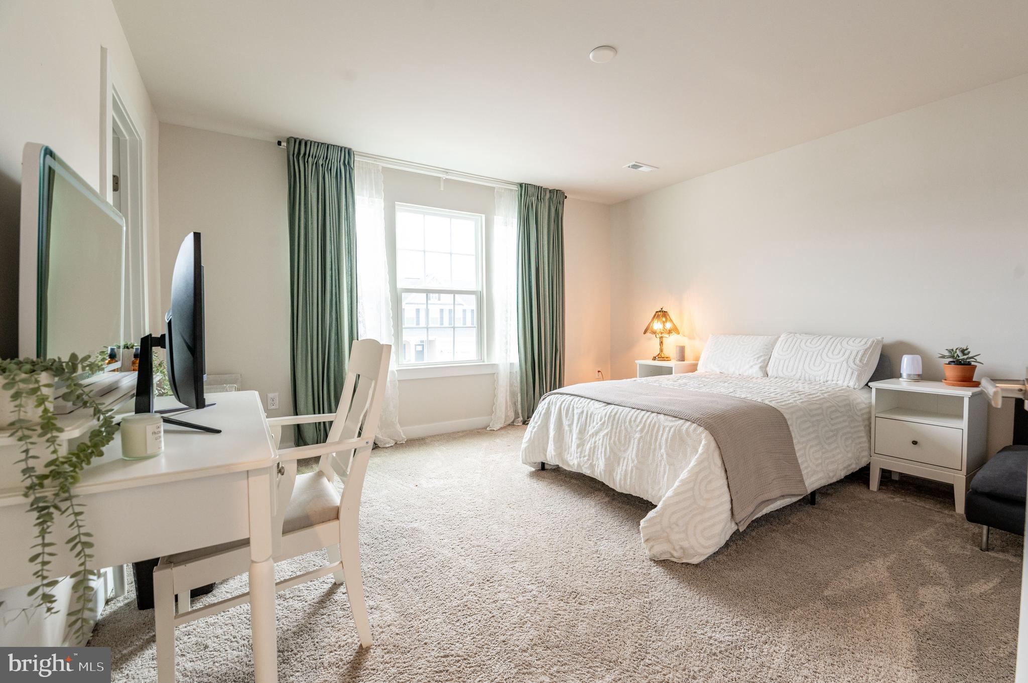 STONE HILL MEADOWS - Residential