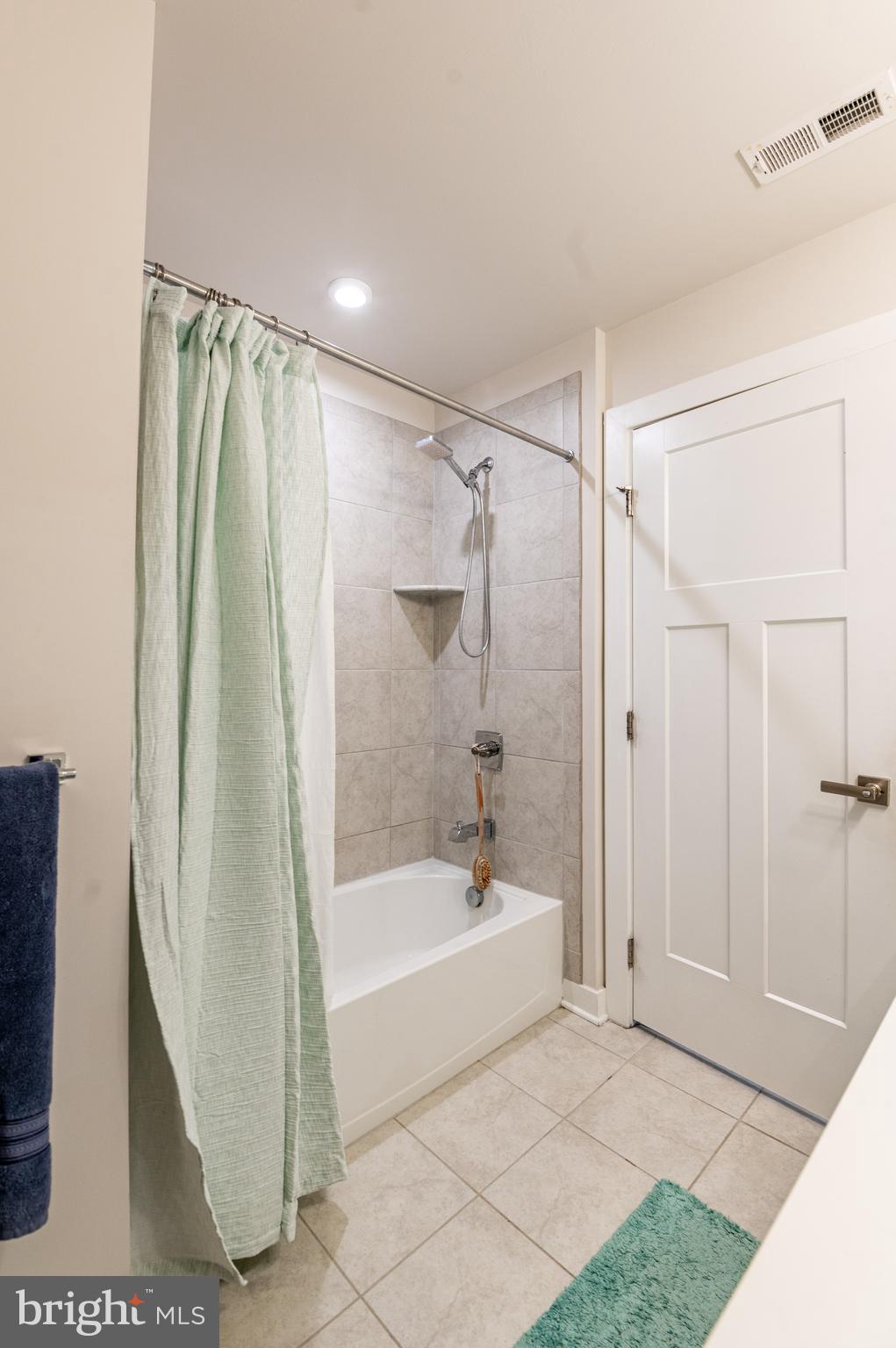 STONE HILL MEADOWS - Residential