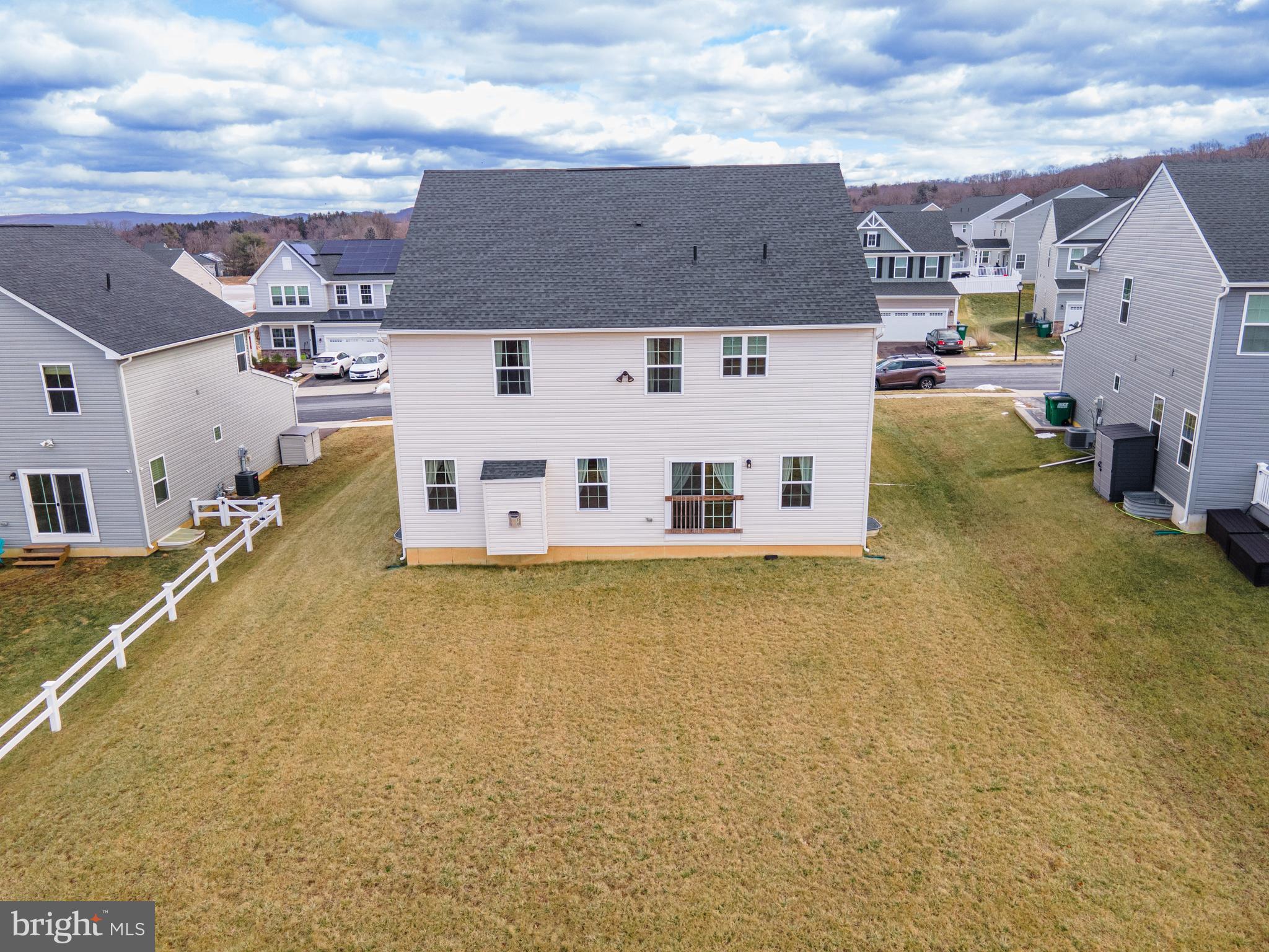 STONE HILL MEADOWS - Residential