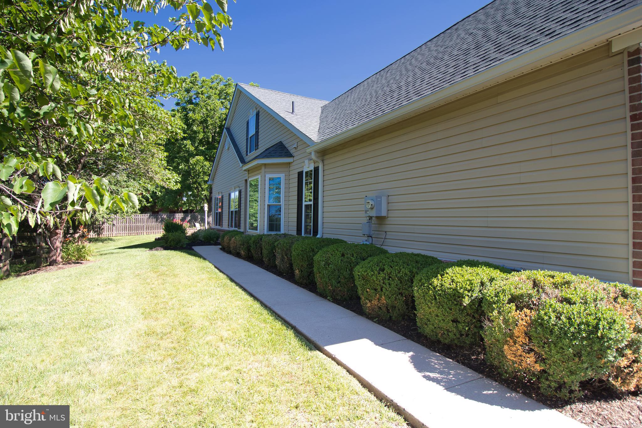 105 DEVONSHIRE WAY