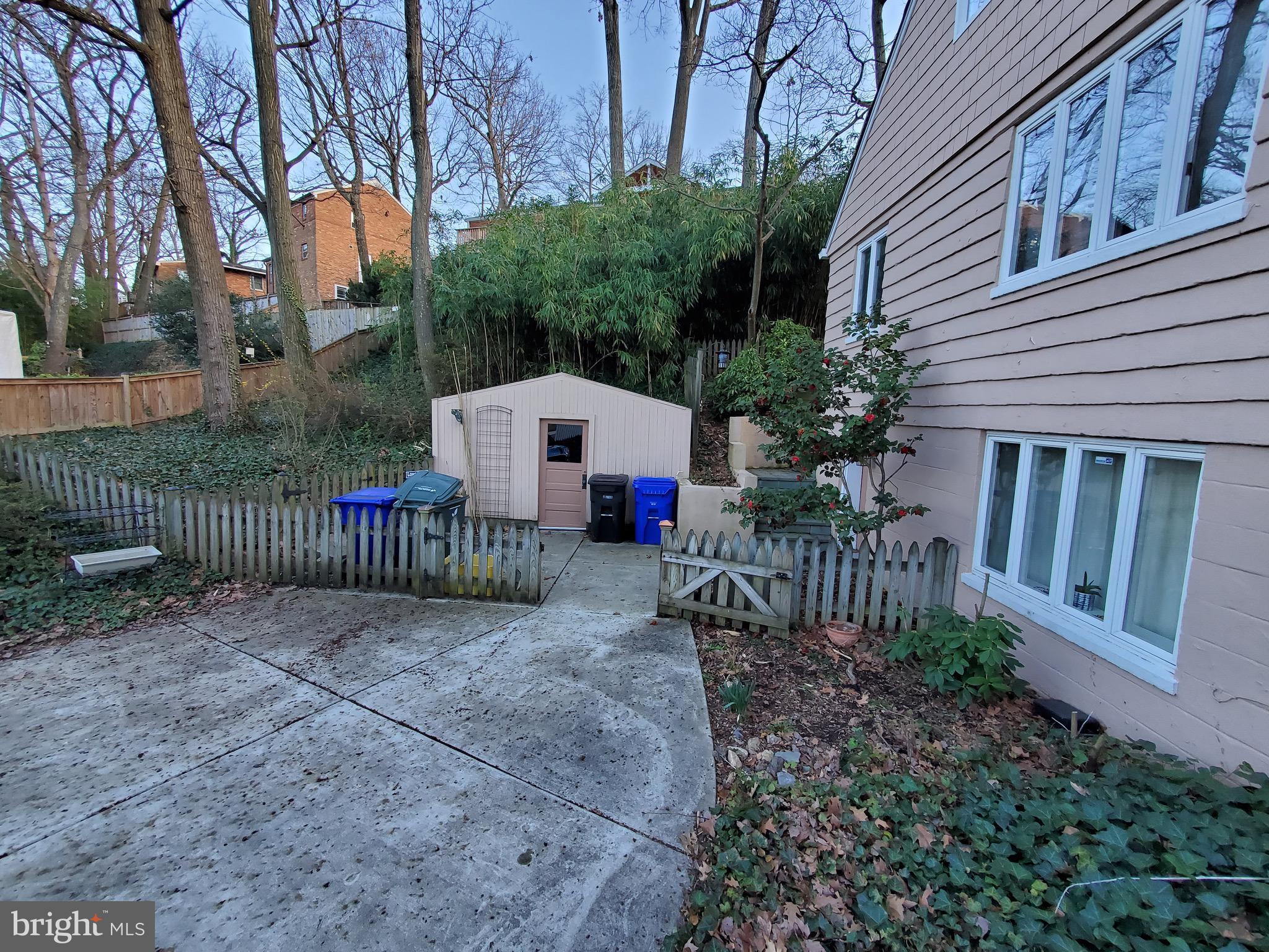 AURORA HILLS - Residential Lease