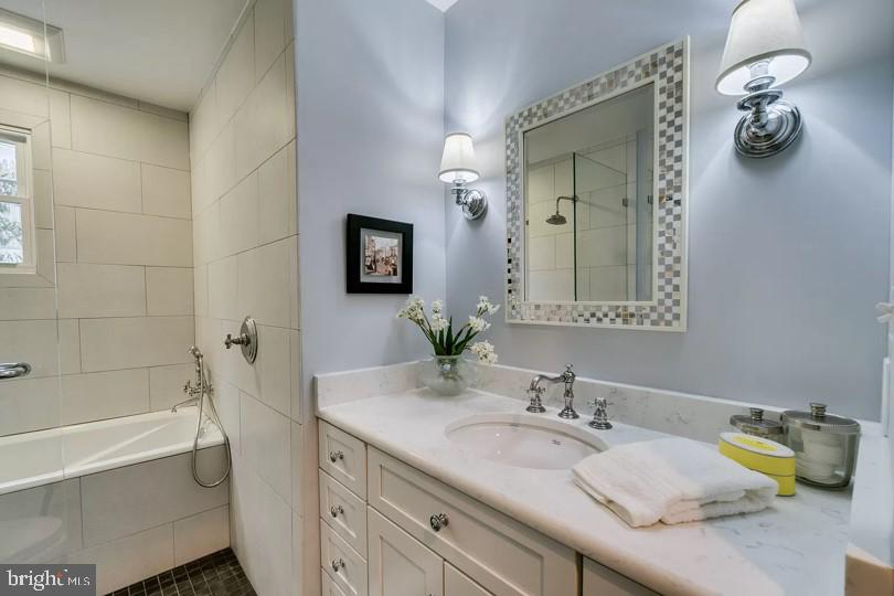 AURORA HILLS - Residential Lease
