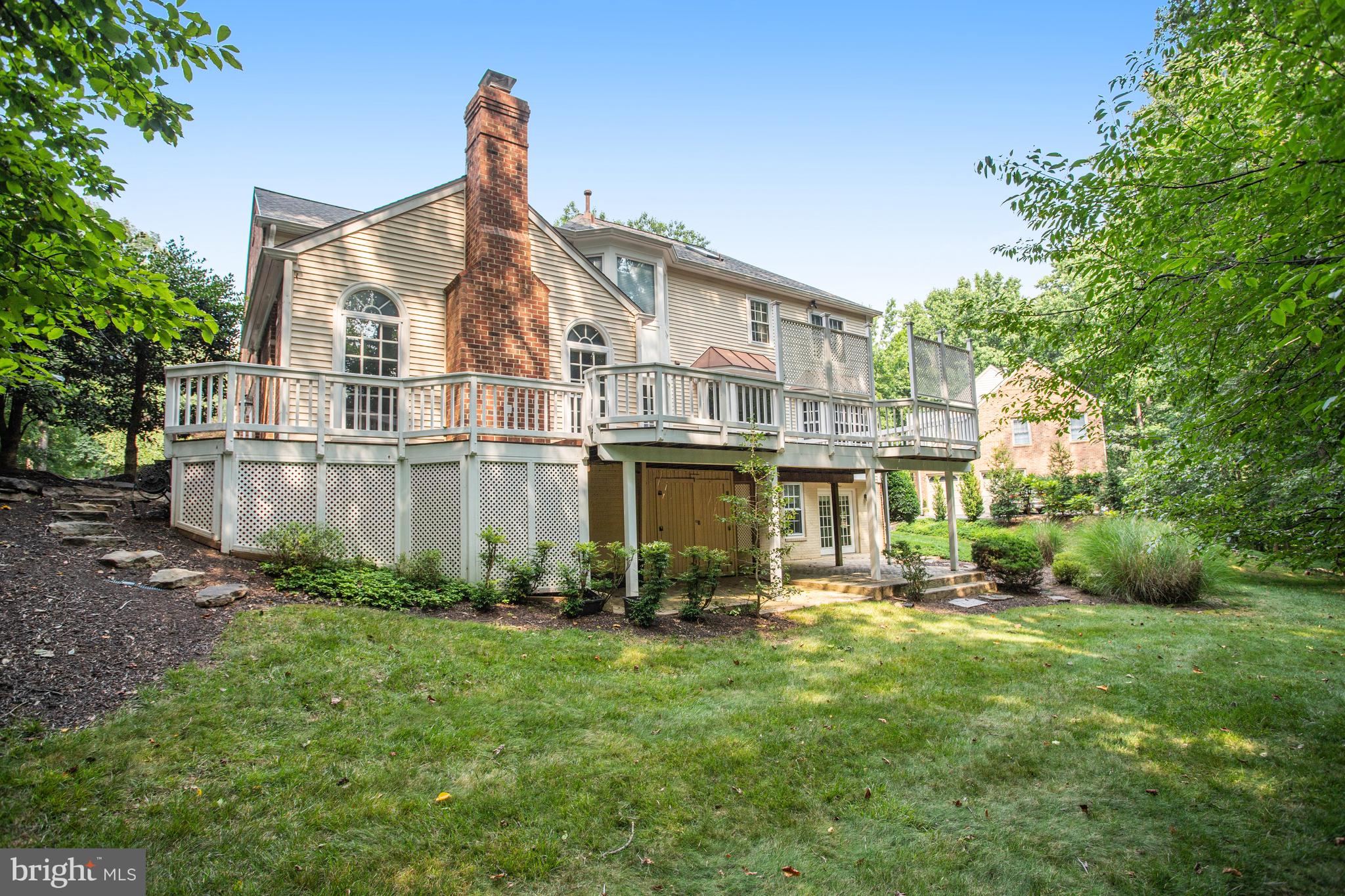 TIMBERLAKE ESTATES SOUTH - Residential