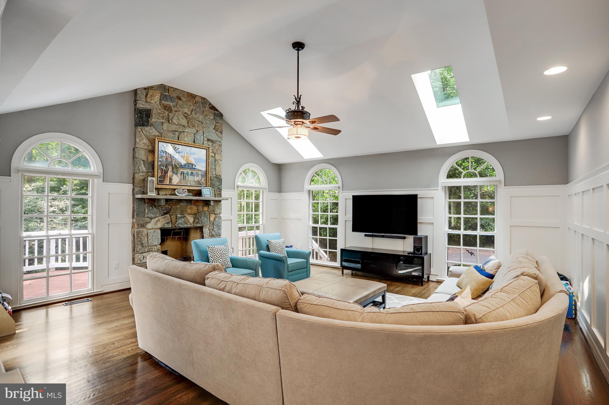 TIMBERLAKE ESTATES SOUTH - Residential