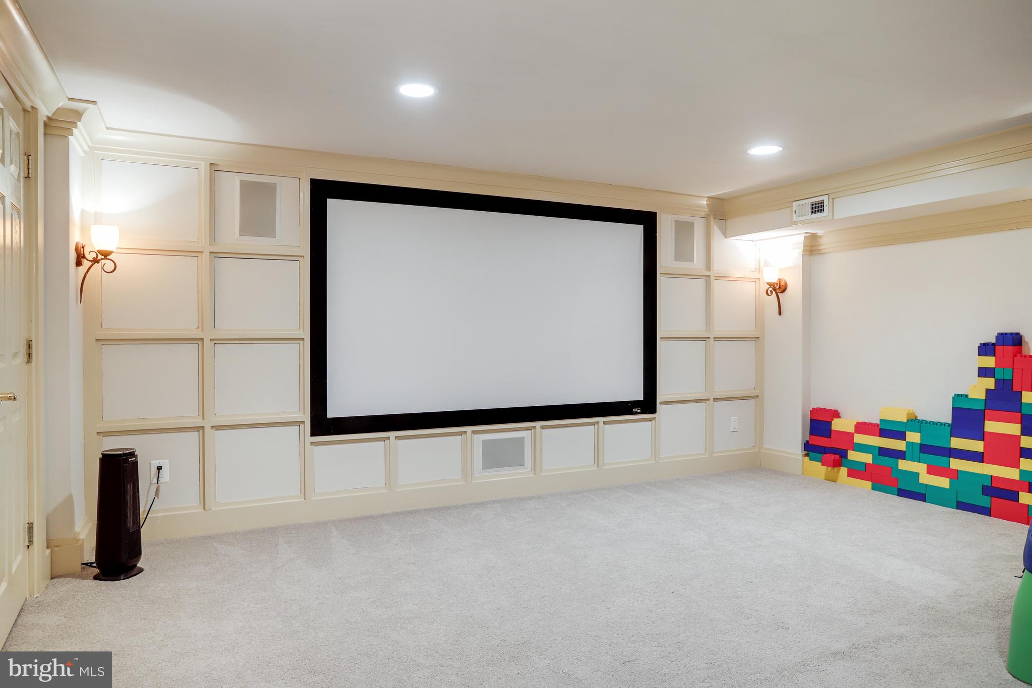 TIMBERLAKE ESTATES SOUTH - Residential