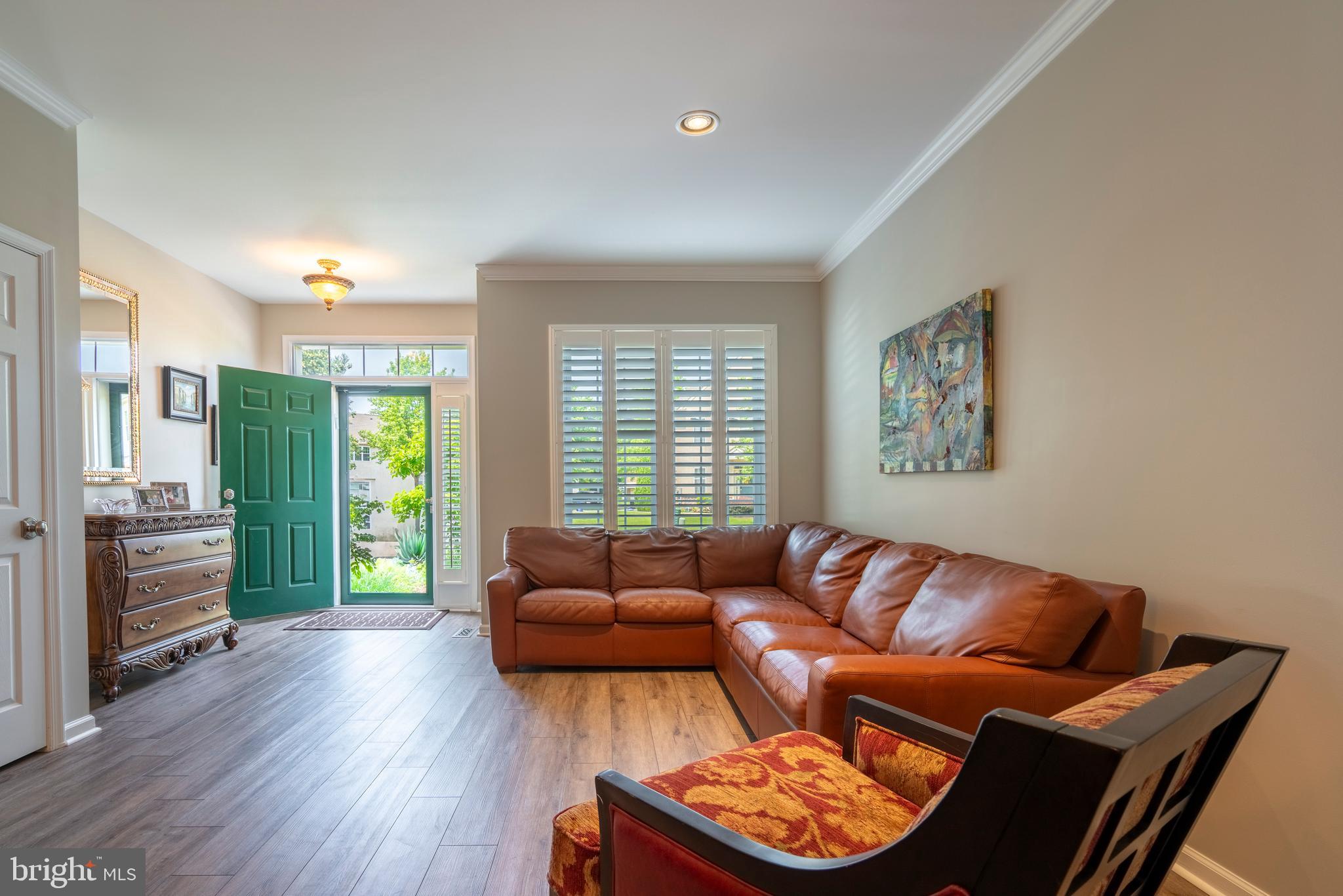 HAMPTON GREEN - Residential