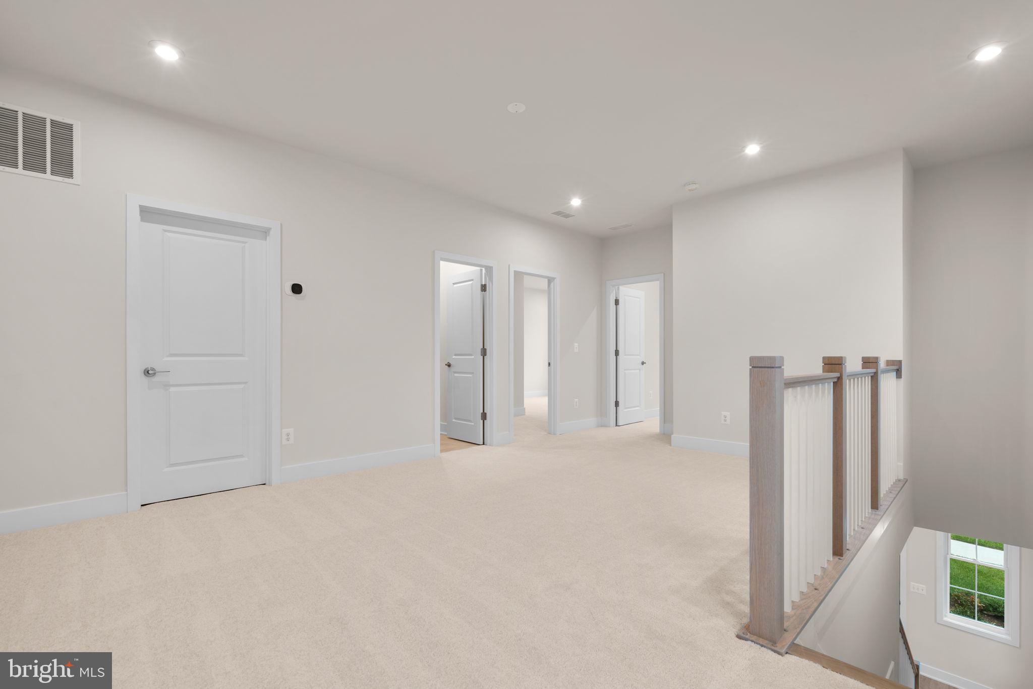 HIATT POINTE AT SNOWDEN BRIDGE - Residential