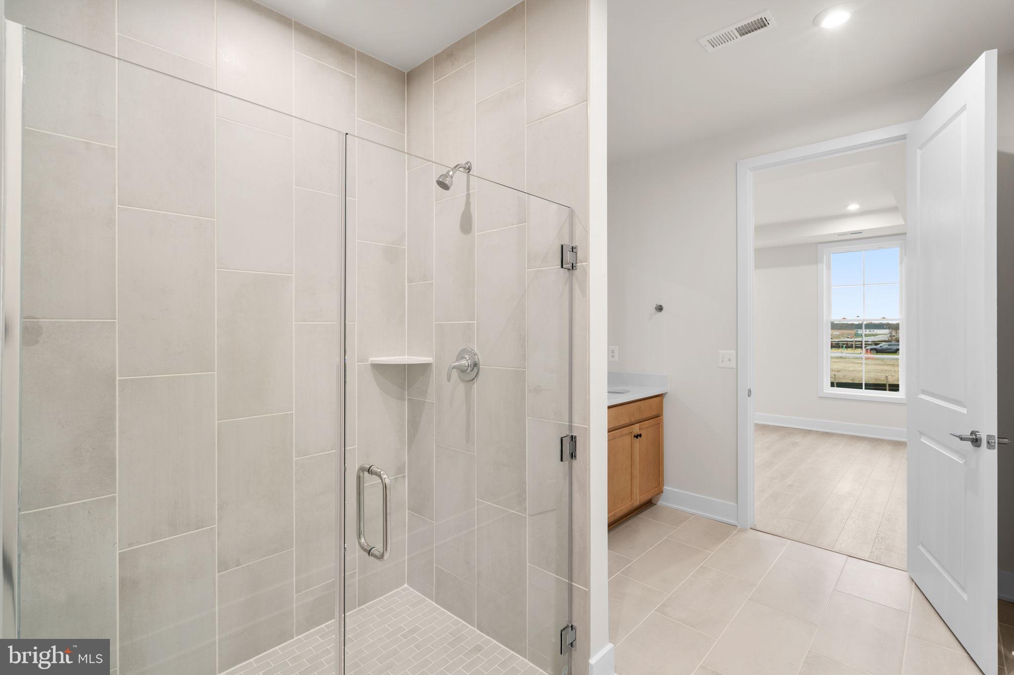 HIATT POINTE AT SNOWDEN BRIDGE - Residential