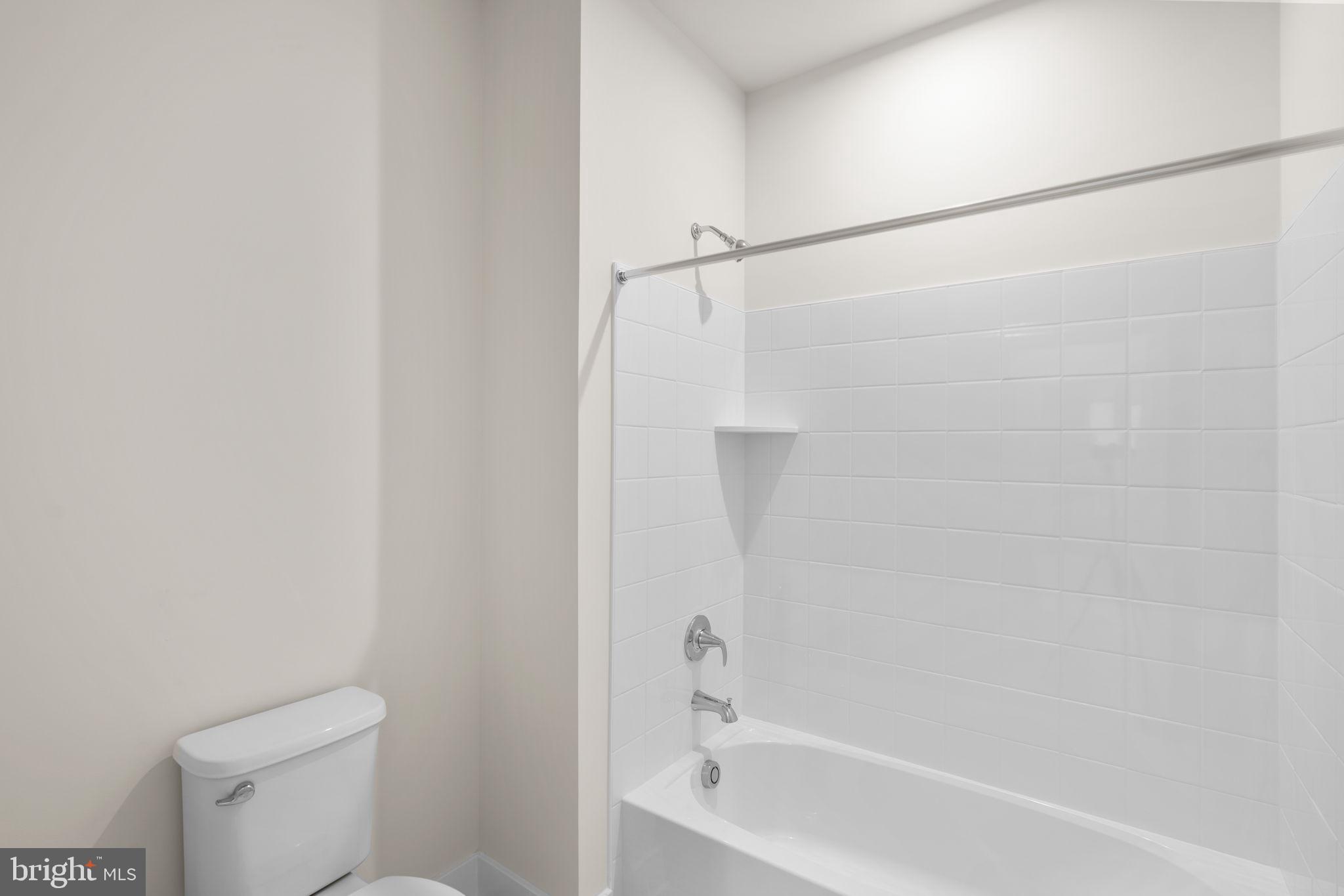 HIATT POINTE AT SNOWDEN BRIDGE - Residential