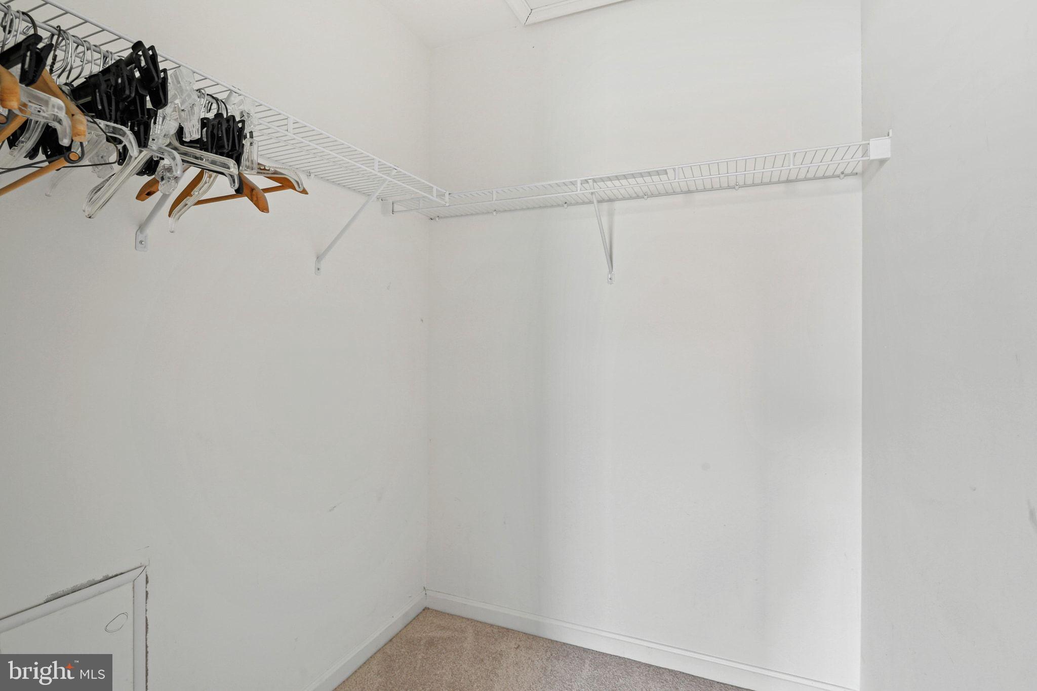 TWIN ARCH CROSSING - Residential