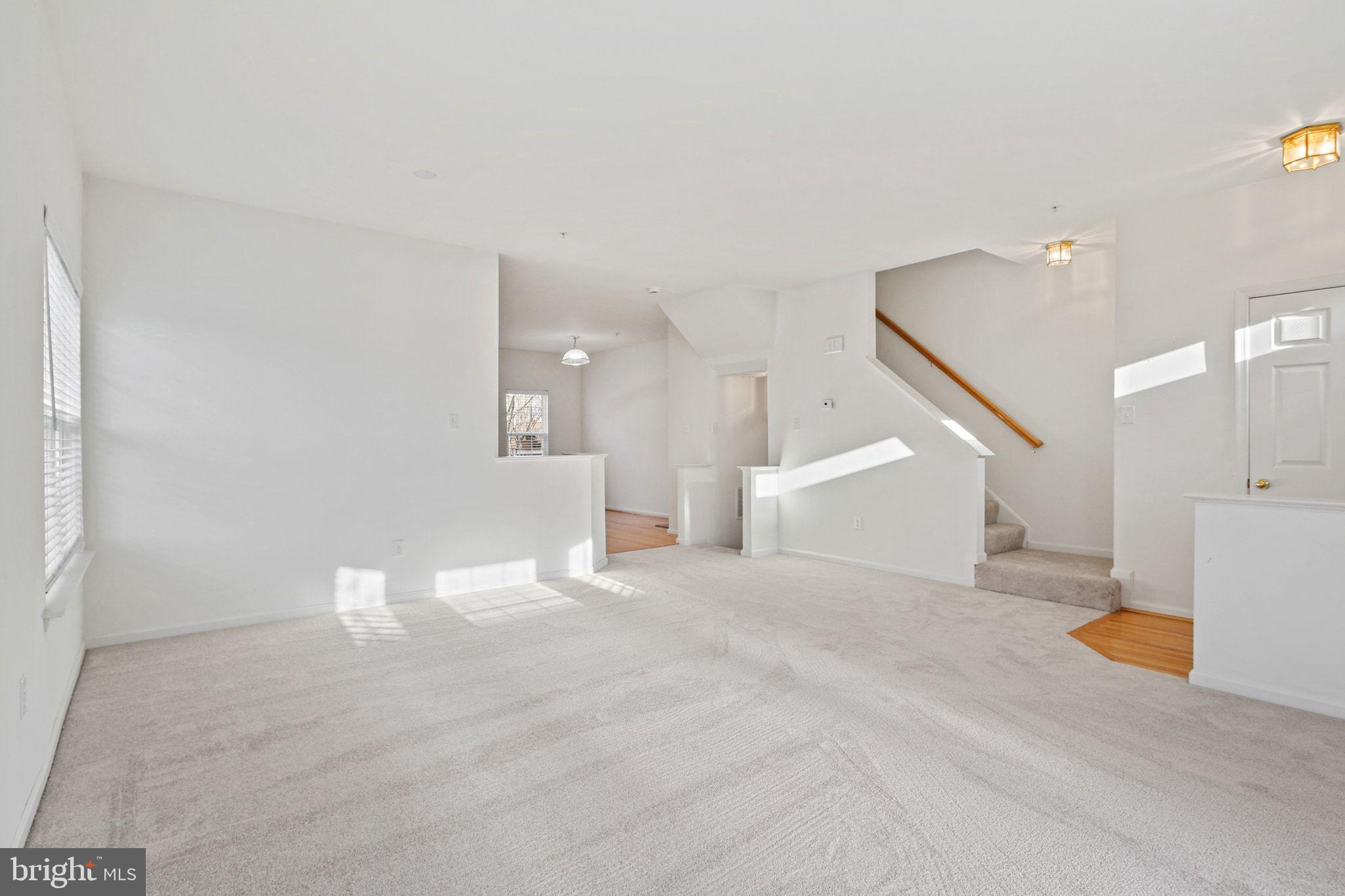 TWIN ARCH CROSSING - Residential