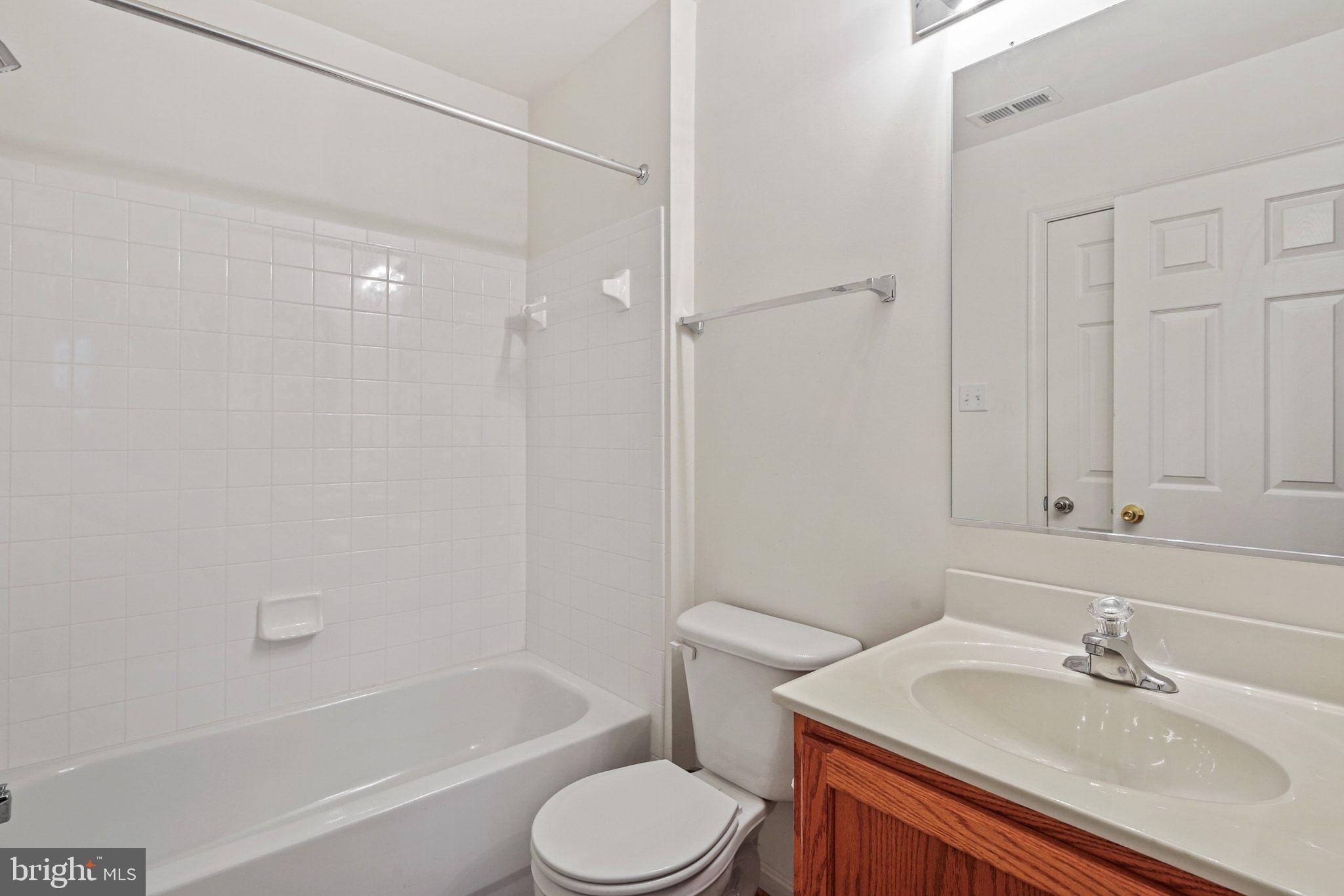 TWIN ARCH CROSSING - Residential