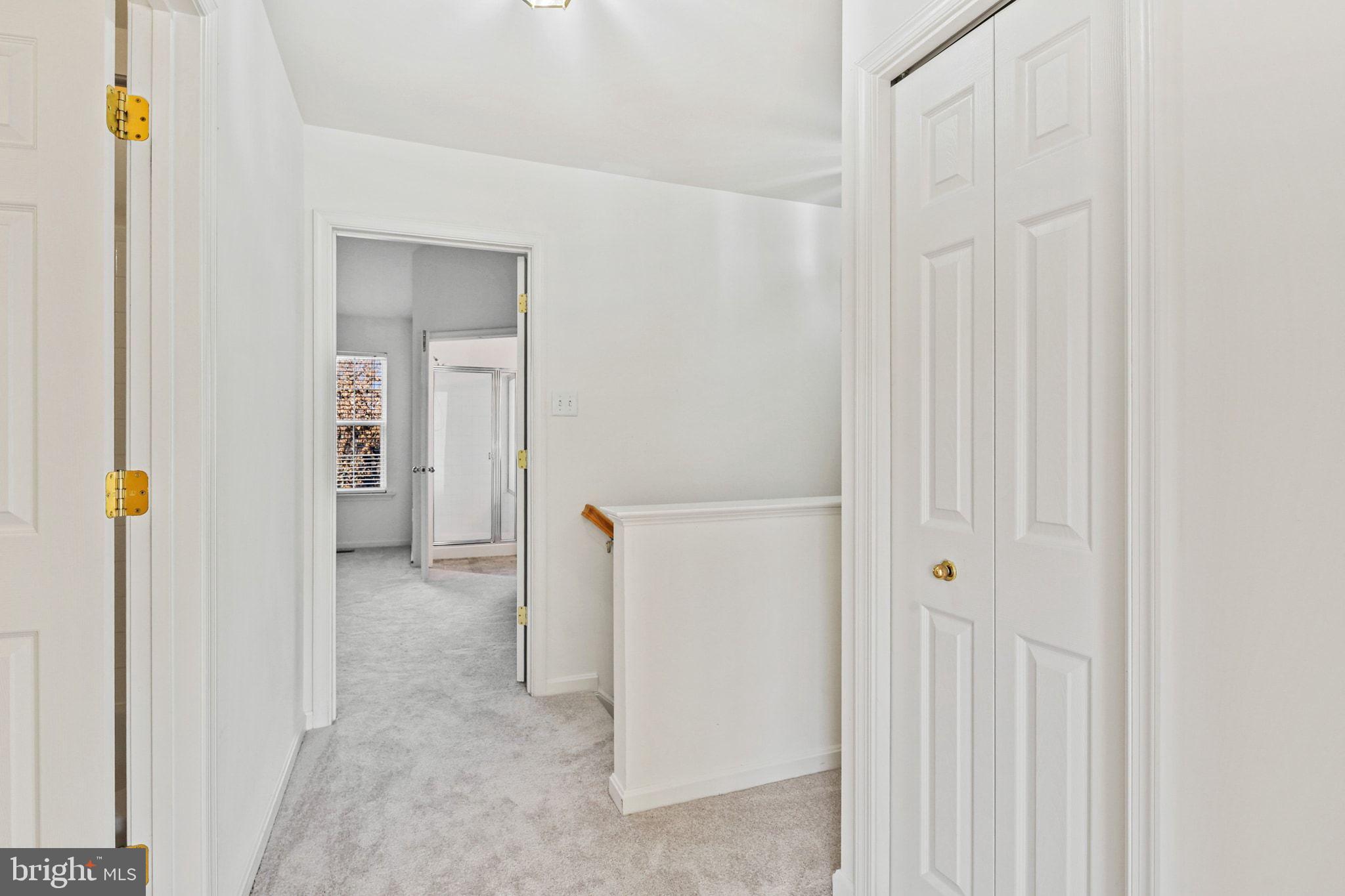 TWIN ARCH CROSSING - Residential