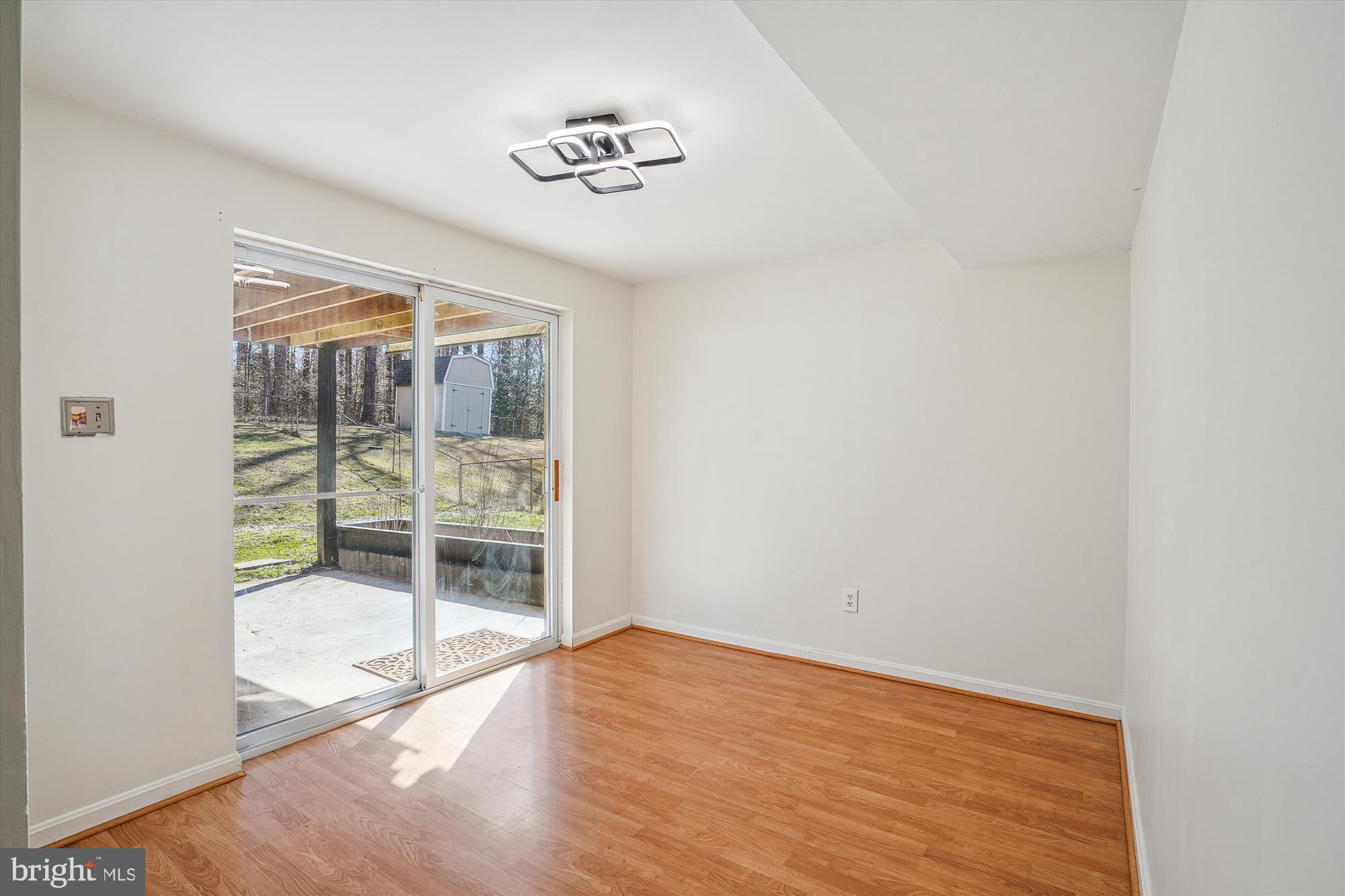 DALE CITY - Residential Lease