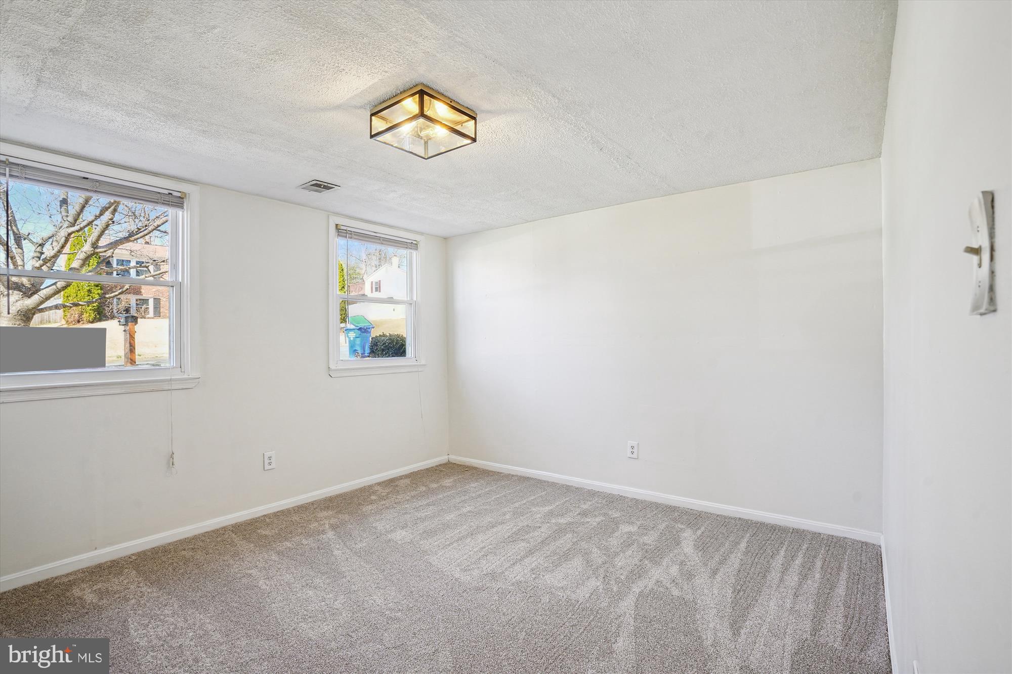 DALE CITY - Residential Lease