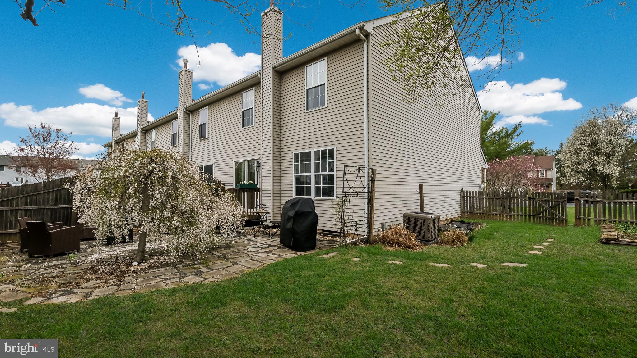 PEAR TREE VIL - Residential