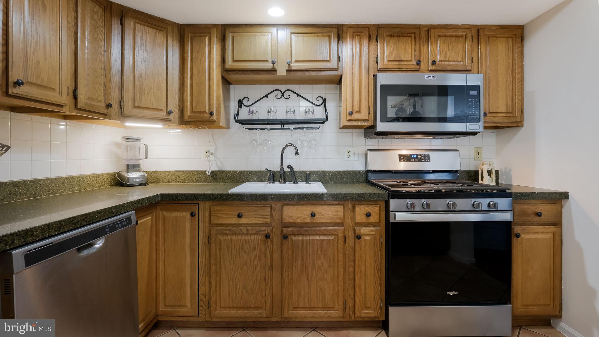 PEAR TREE VIL - Residential