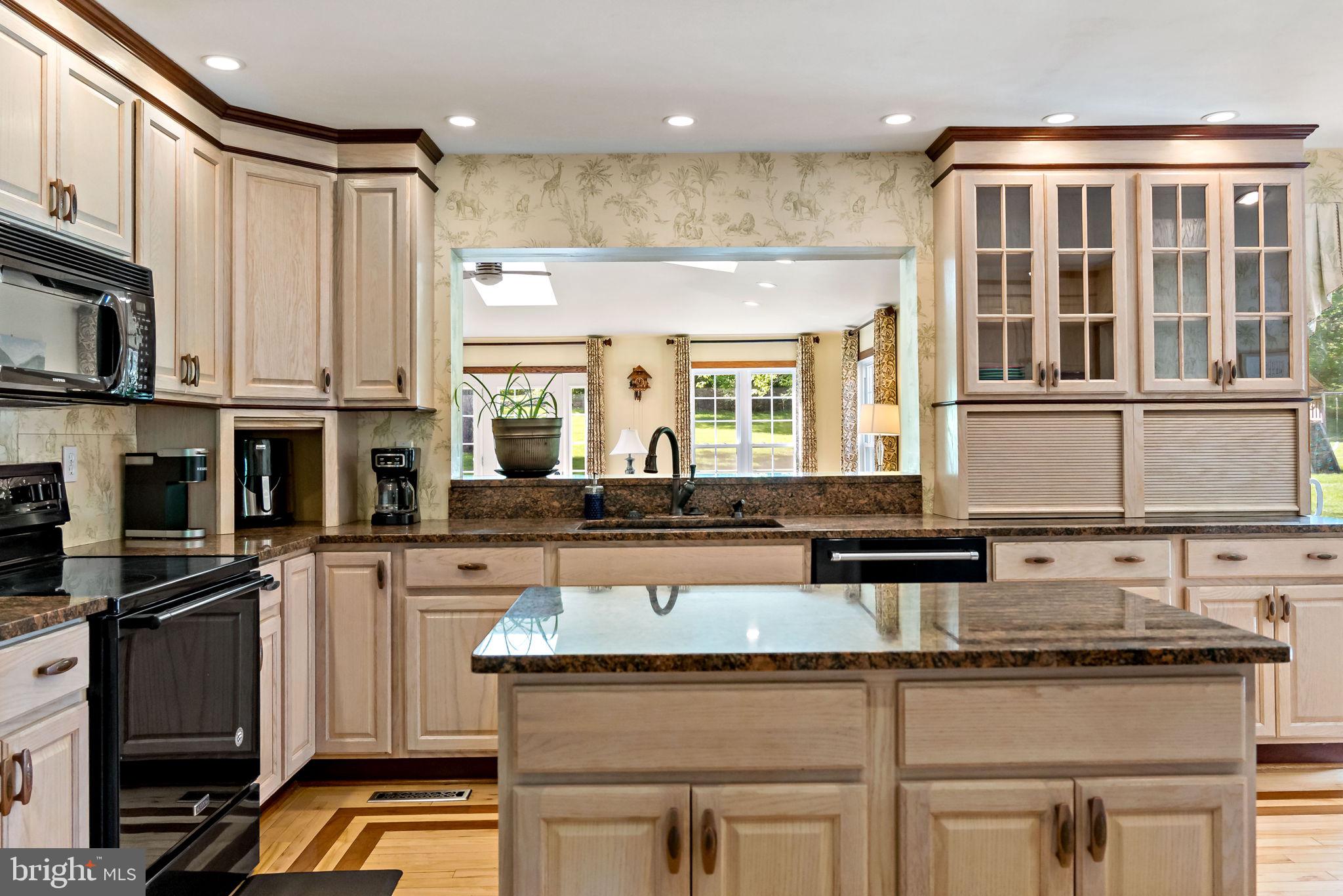 HONEYWOOD ON THE POTOMAC - Residential