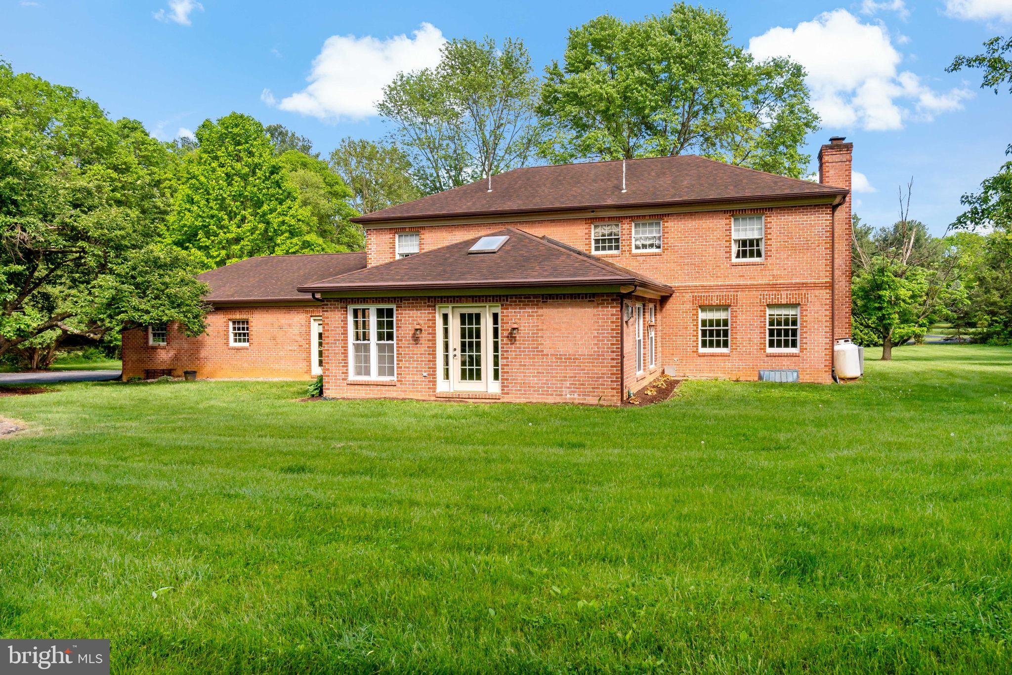 HONEYWOOD ON THE POTOMAC - Residential