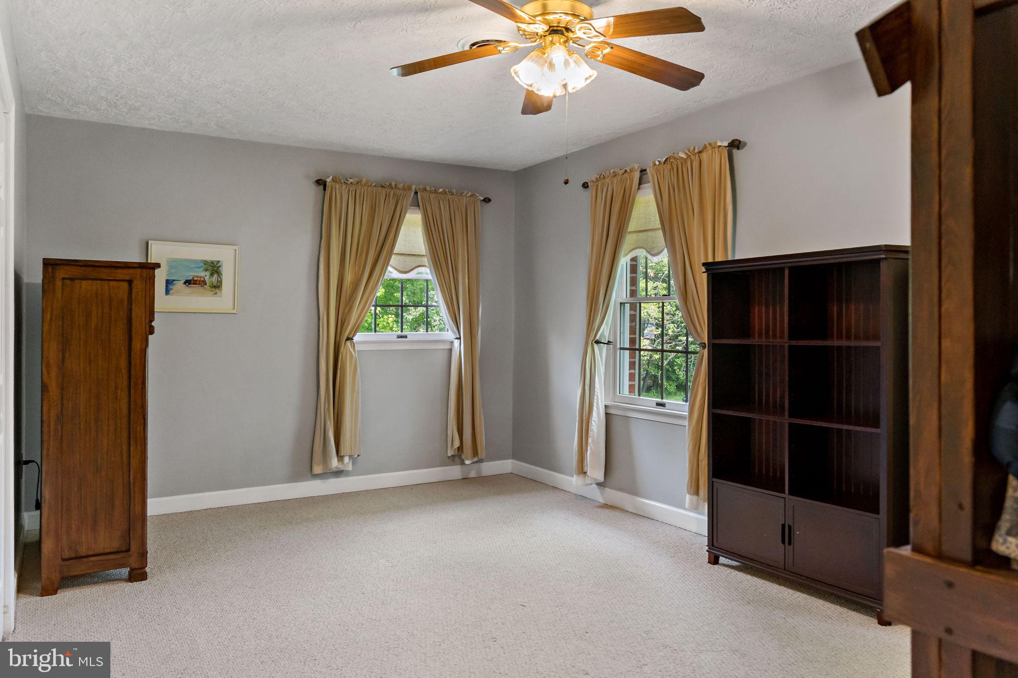 HONEYWOOD ON THE POTOMAC - Residential