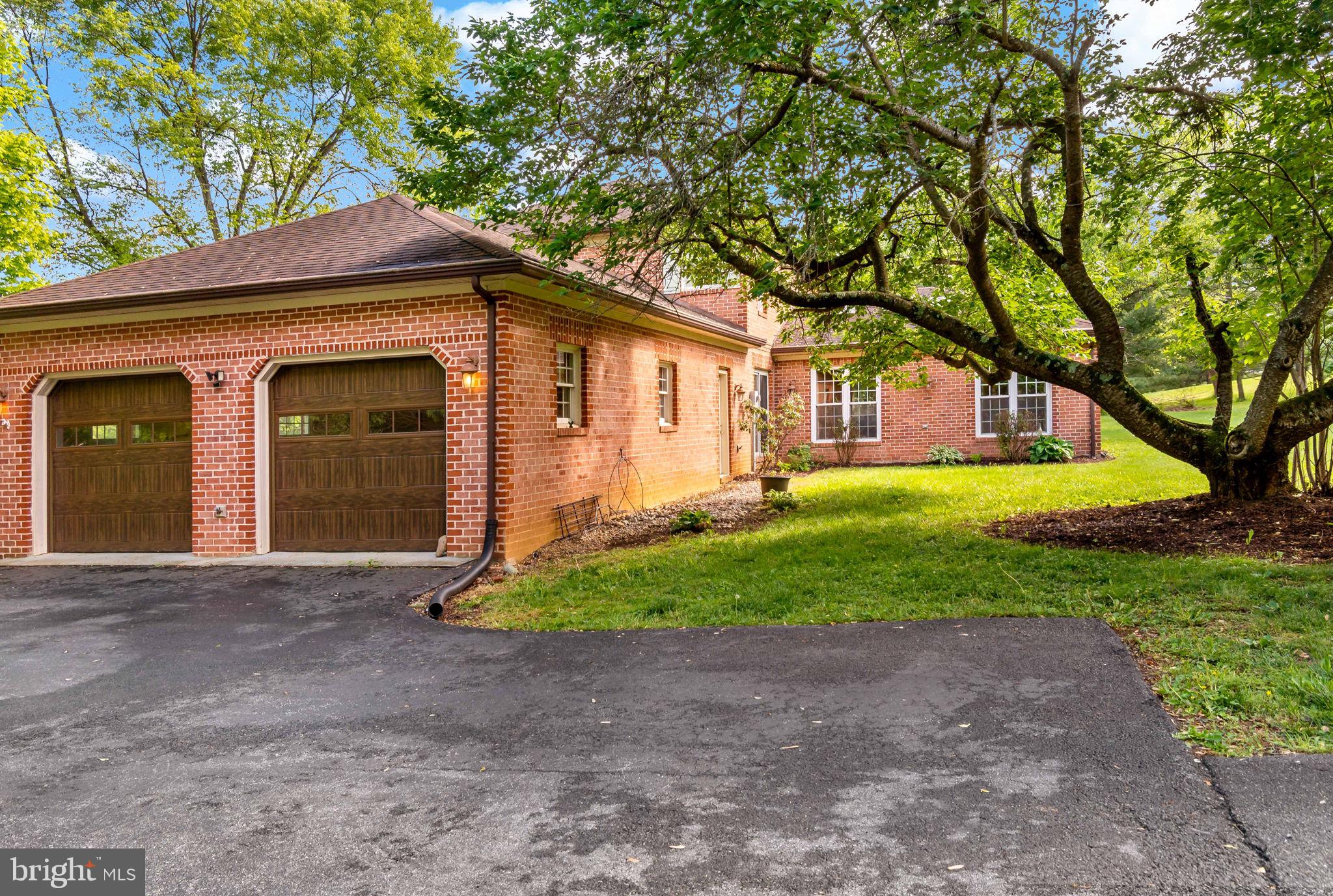 HONEYWOOD ON THE POTOMAC - Residential