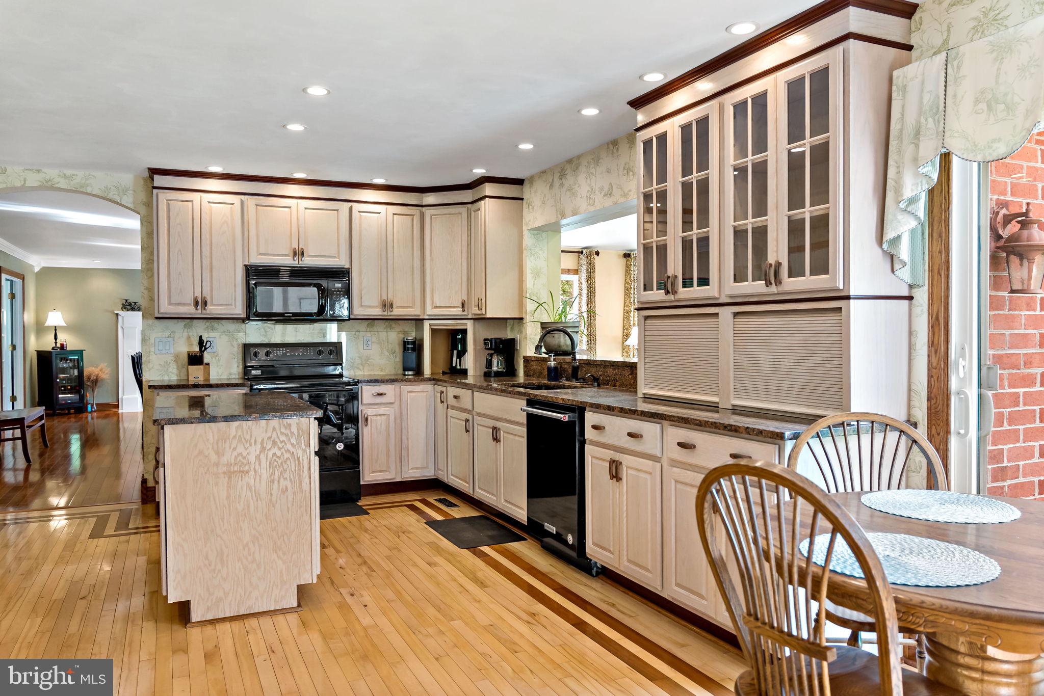 HONEYWOOD ON THE POTOMAC - Residential