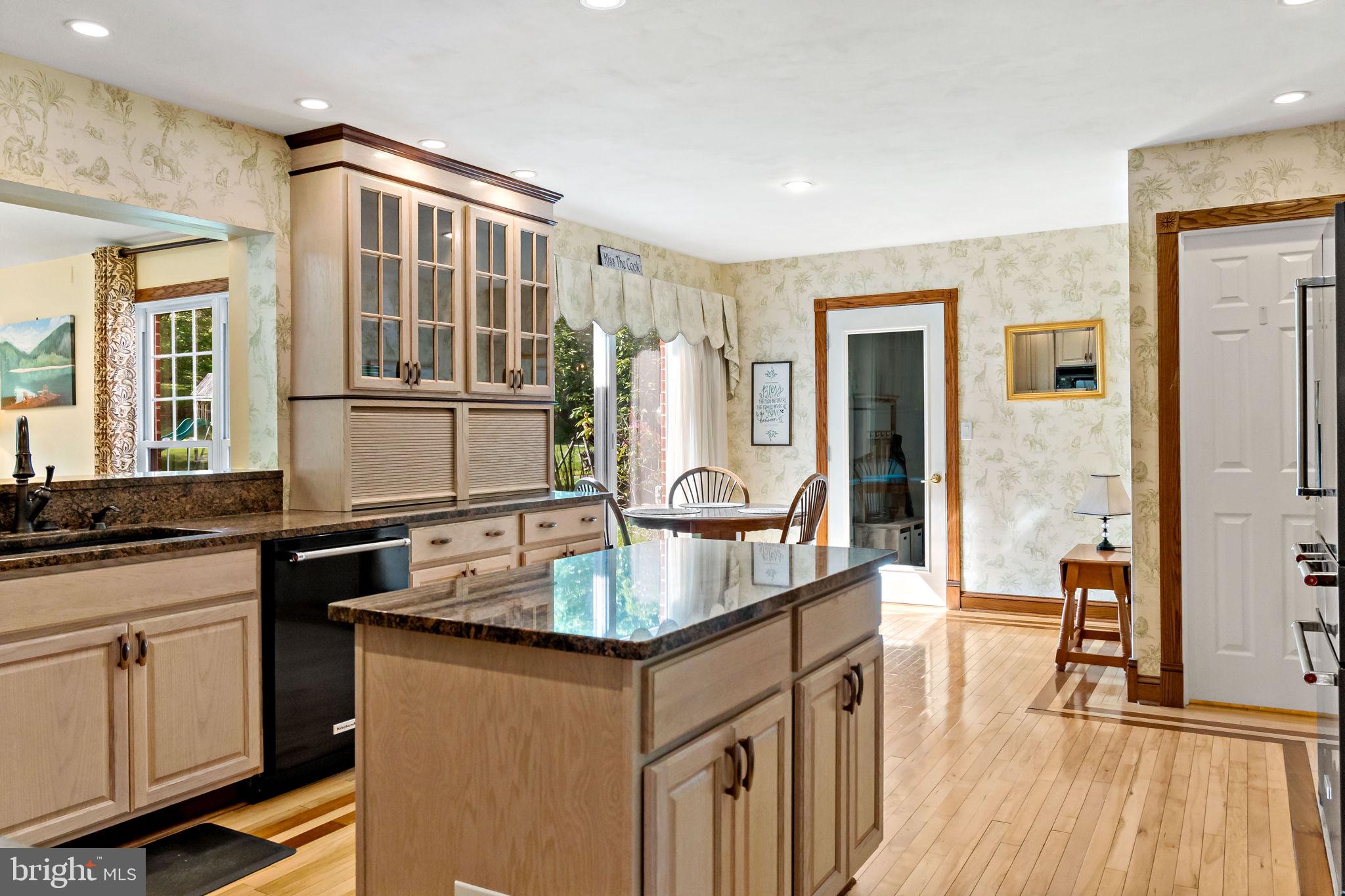 HONEYWOOD ON THE POTOMAC - Residential