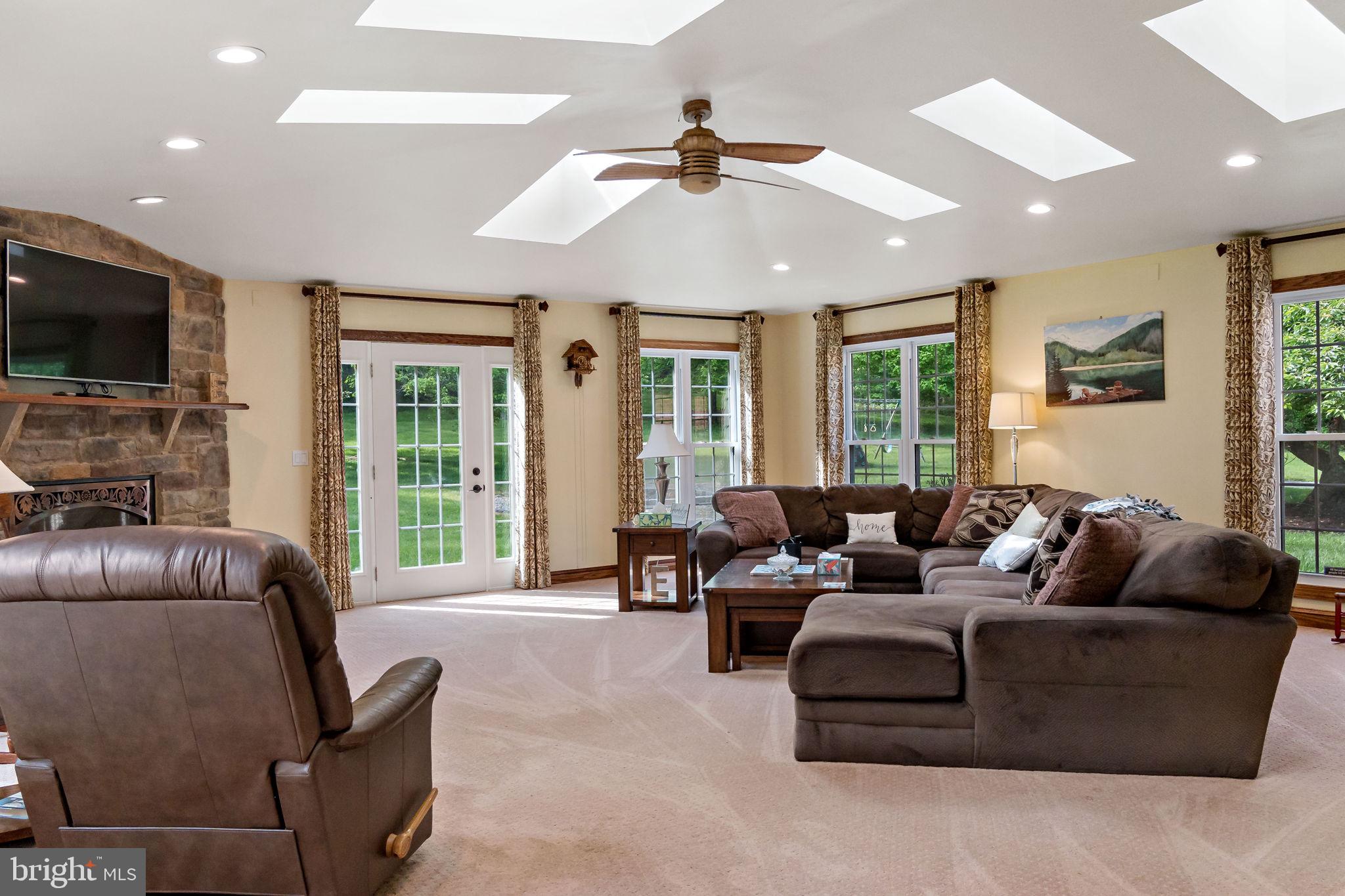 HONEYWOOD ON THE POTOMAC - Residential