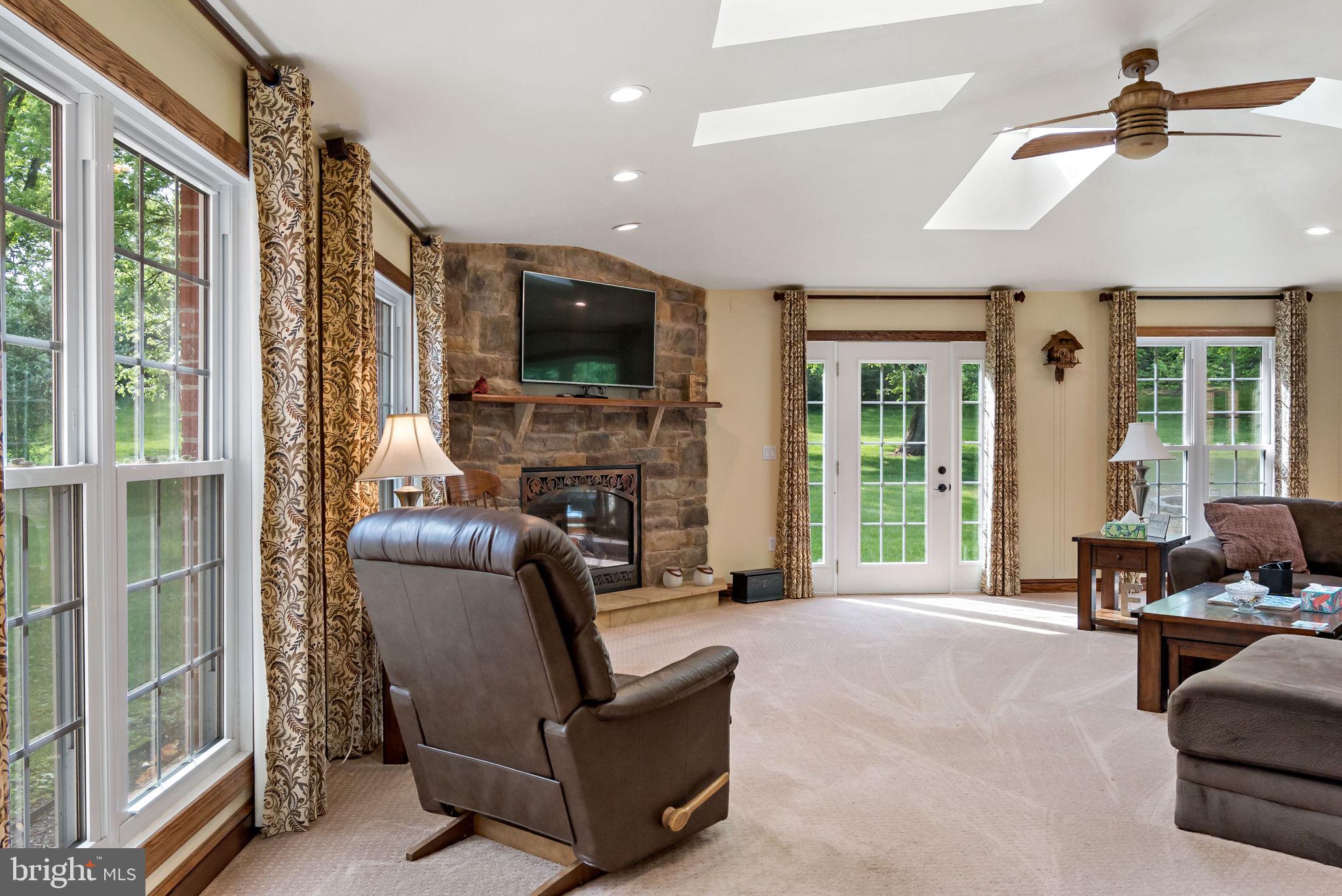 HONEYWOOD ON THE POTOMAC - Residential