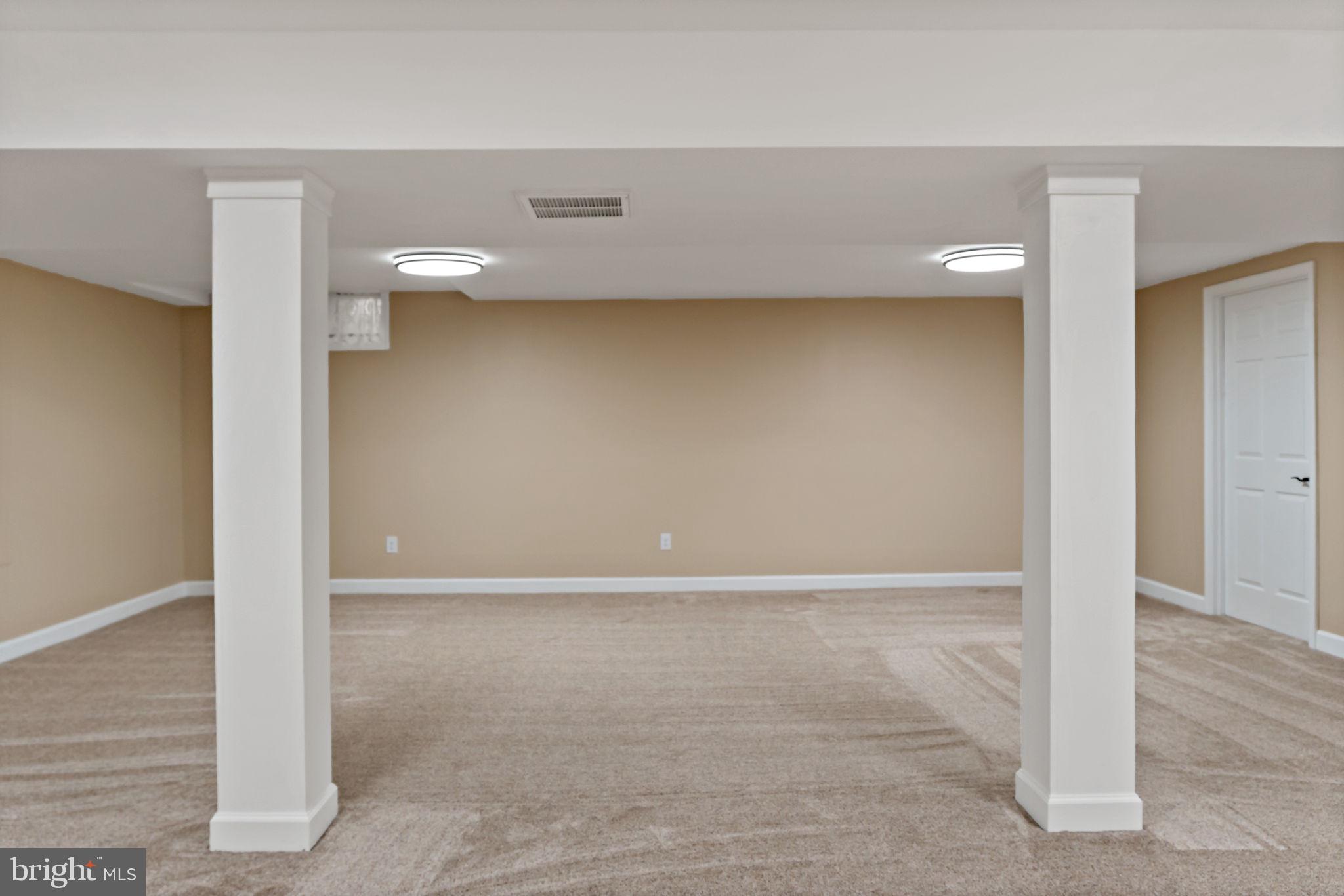 HONEYWOOD ON THE POTOMAC - Residential