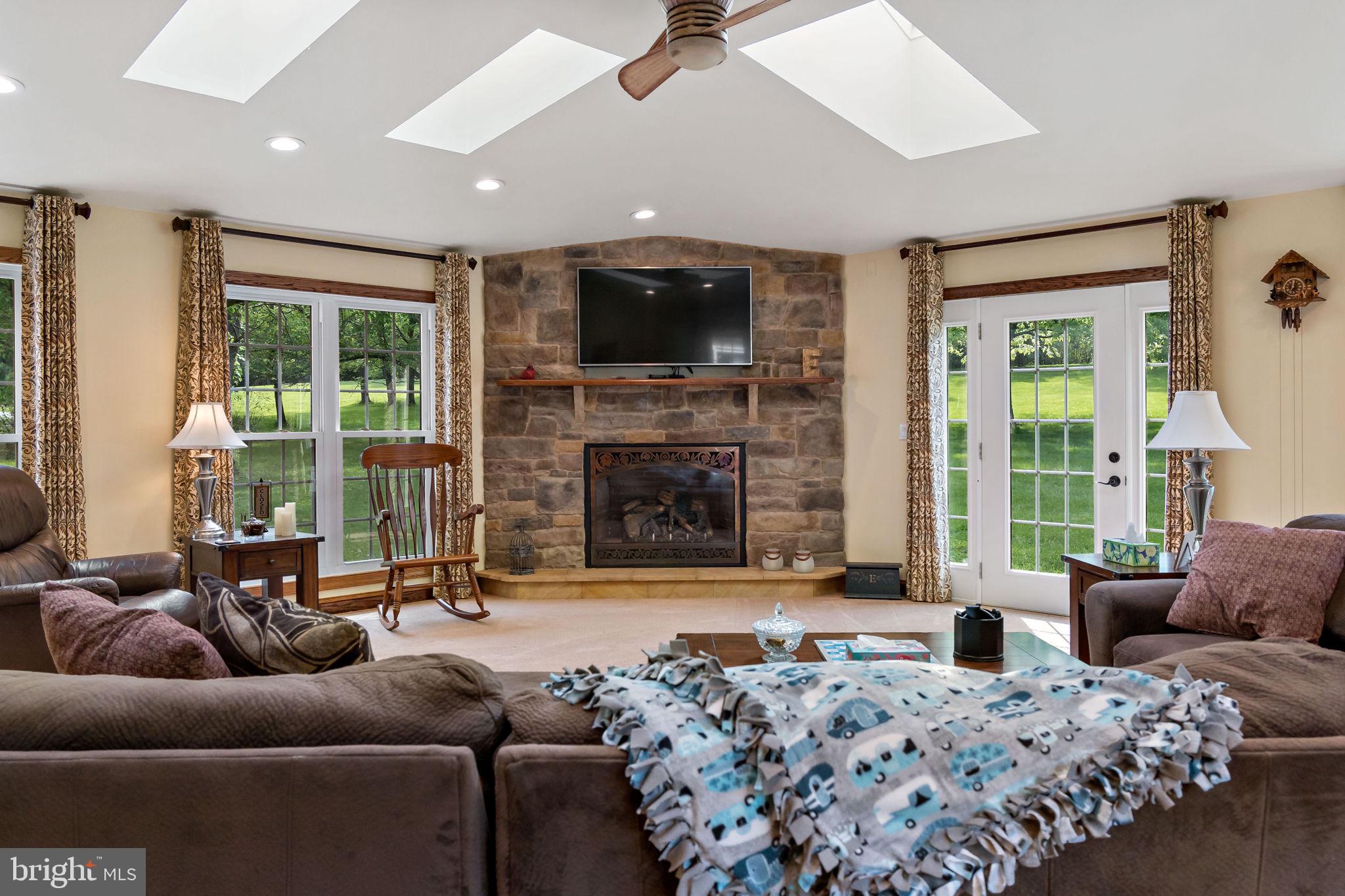 HONEYWOOD ON THE POTOMAC - Residential