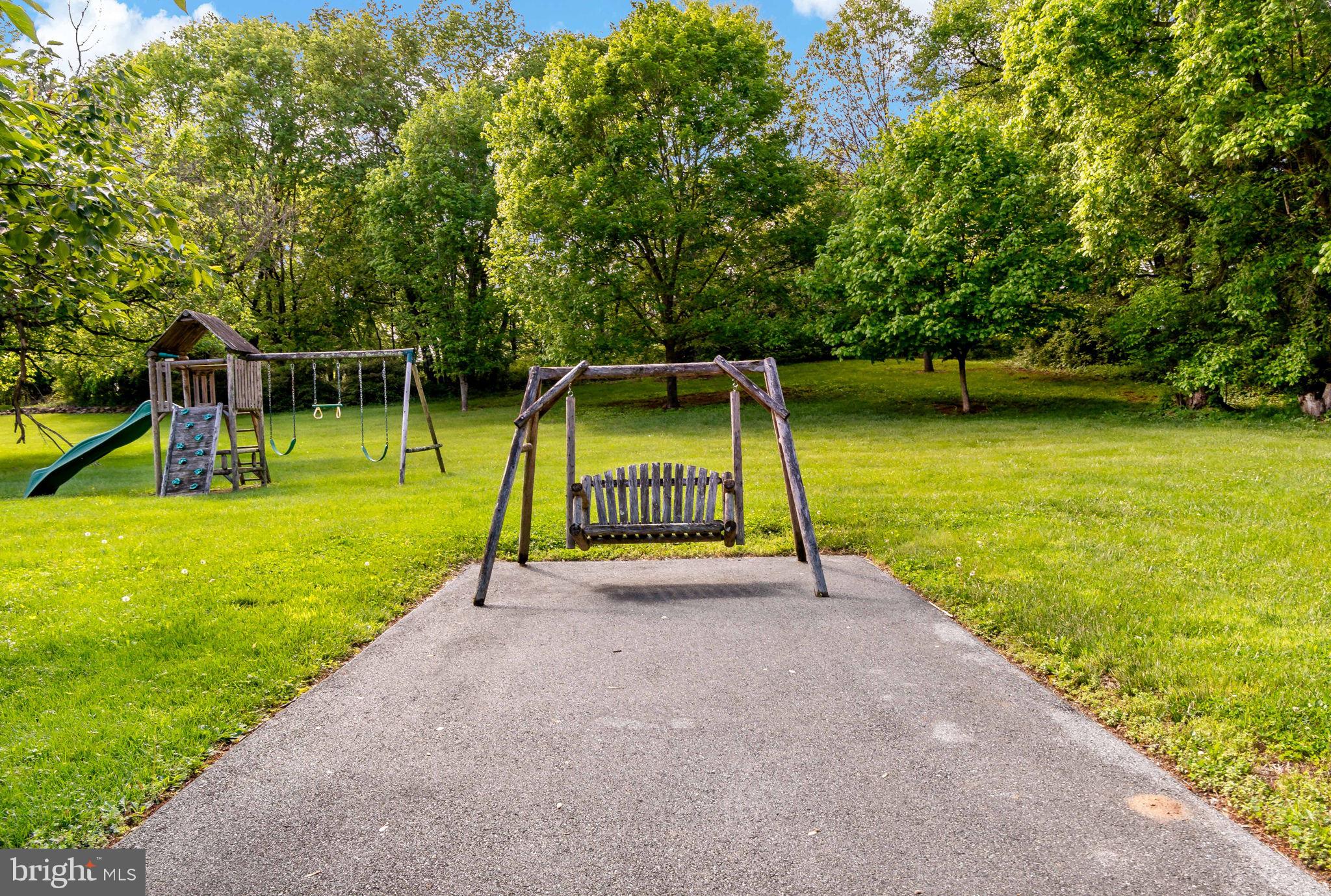 HONEYWOOD ON THE POTOMAC - Residential