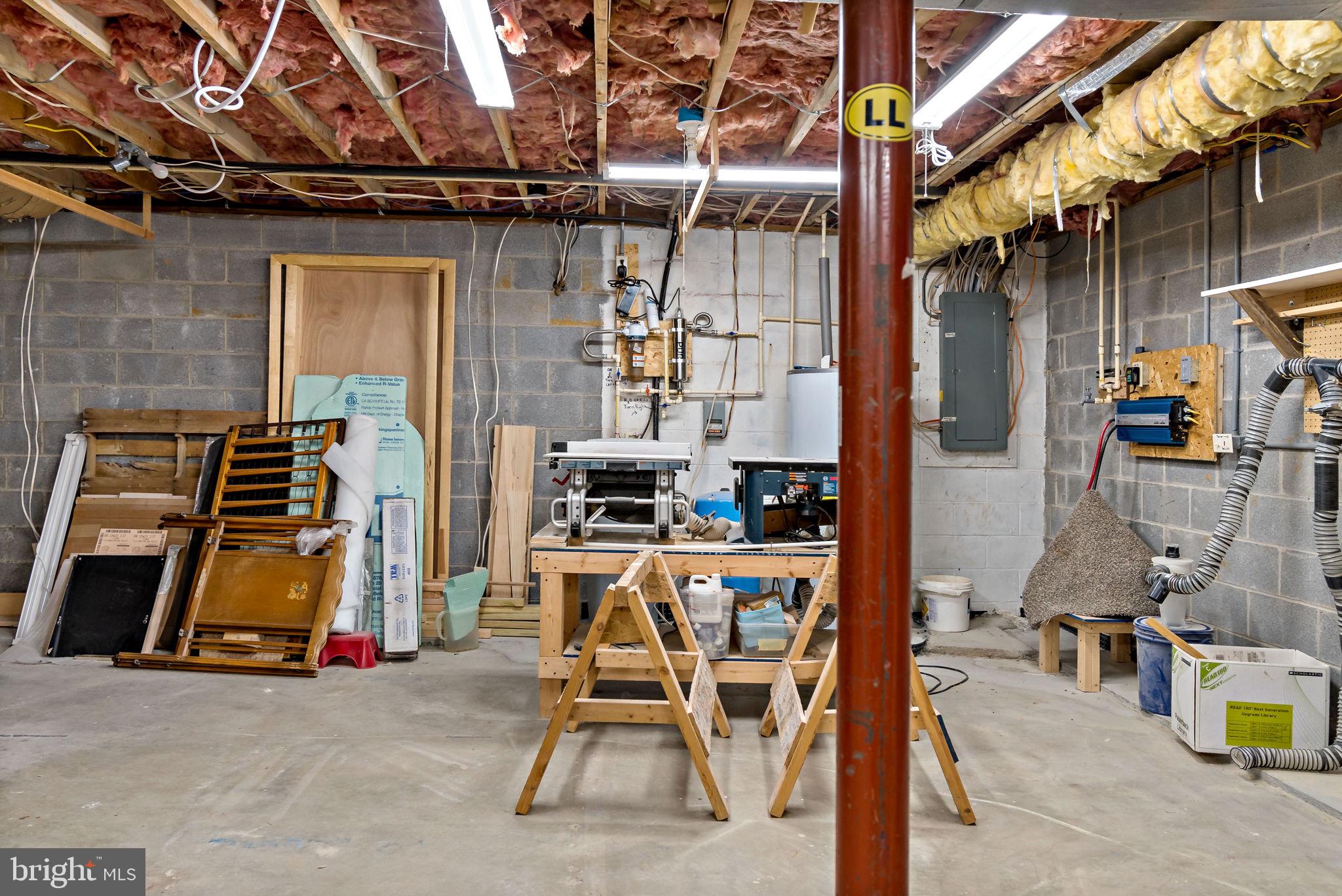 HONEYWOOD ON THE POTOMAC - Residential