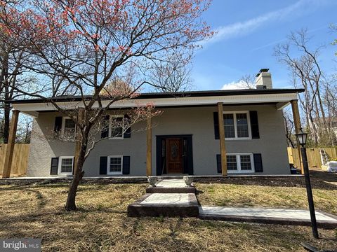 1712 RAINES DRIVE FREDERICKSBURG VA 22401