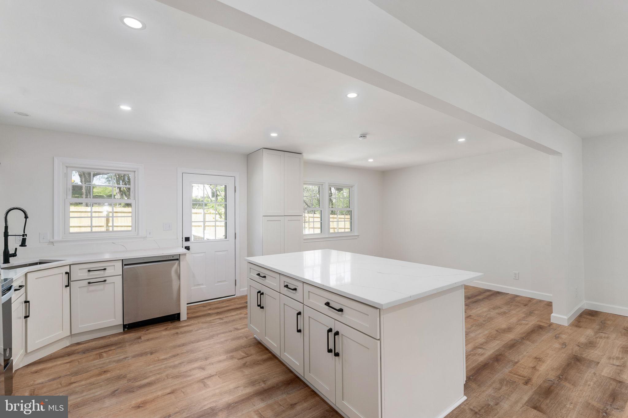 BROWNS - Residential